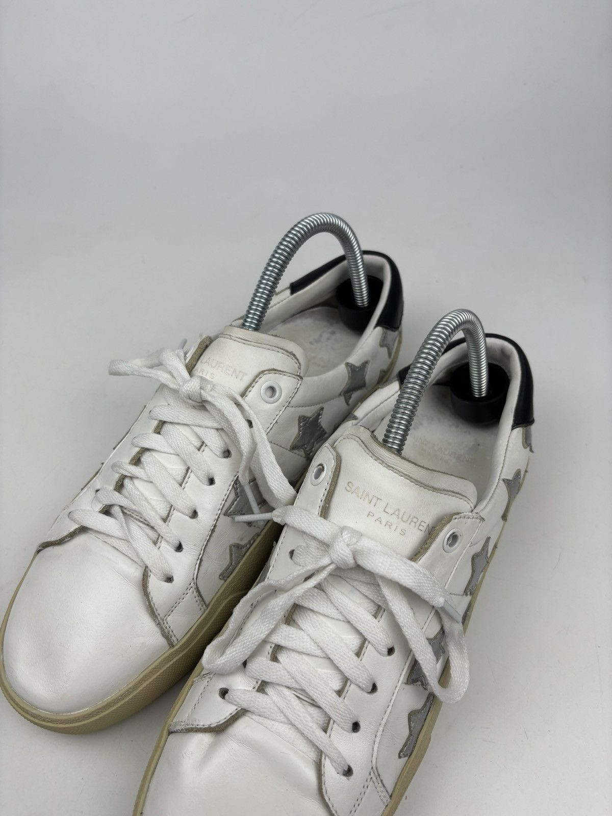 Saint Laurent Paris Saint Laurent Star Patch Low Top Sneakers Size US 9 / IT 39 - 3 Thumbnail