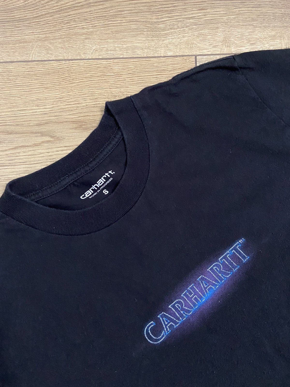 Carhartt × Carhartt Wip Carhartt wip neon script t shirt 🔥 Size US S / EU 44-46 / 1 - 3 Thumbnail
