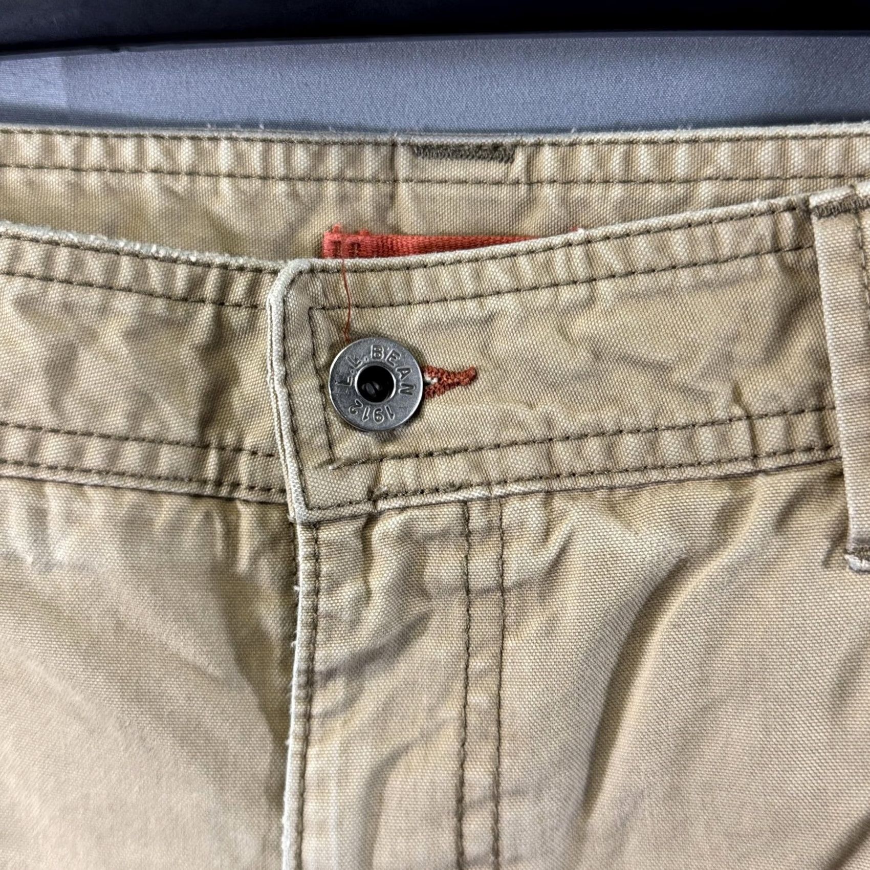Vintage LL Bean Pants Mens 40x32 Khaki Cargo Pockets Workwear Outdoor Toiletry? Size US 40 / EU 56 - 4 Thumbnail