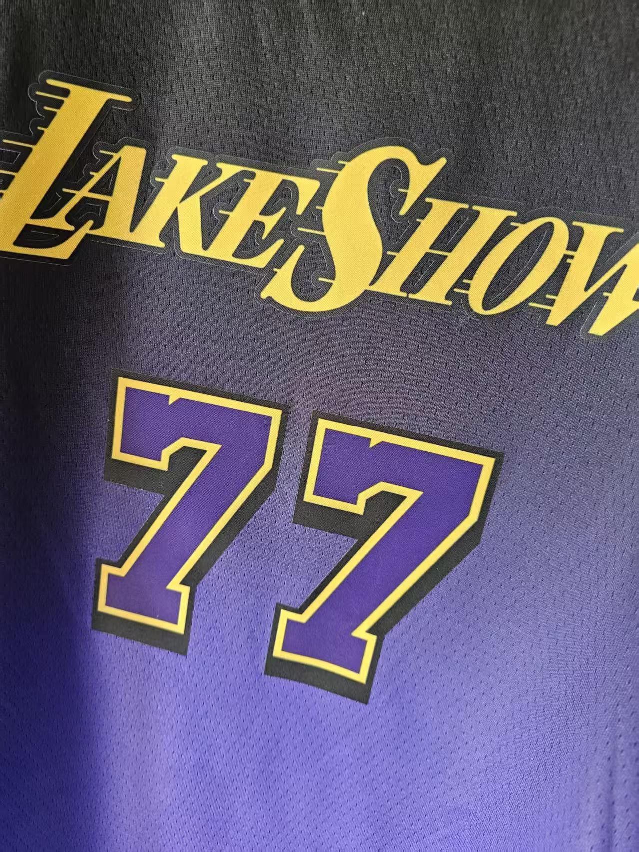 NBA Los Angeles Lakers 77 Luka Dončić Jersey Purple Size US XL / EU 56 / 4 - 3 Thumbnail