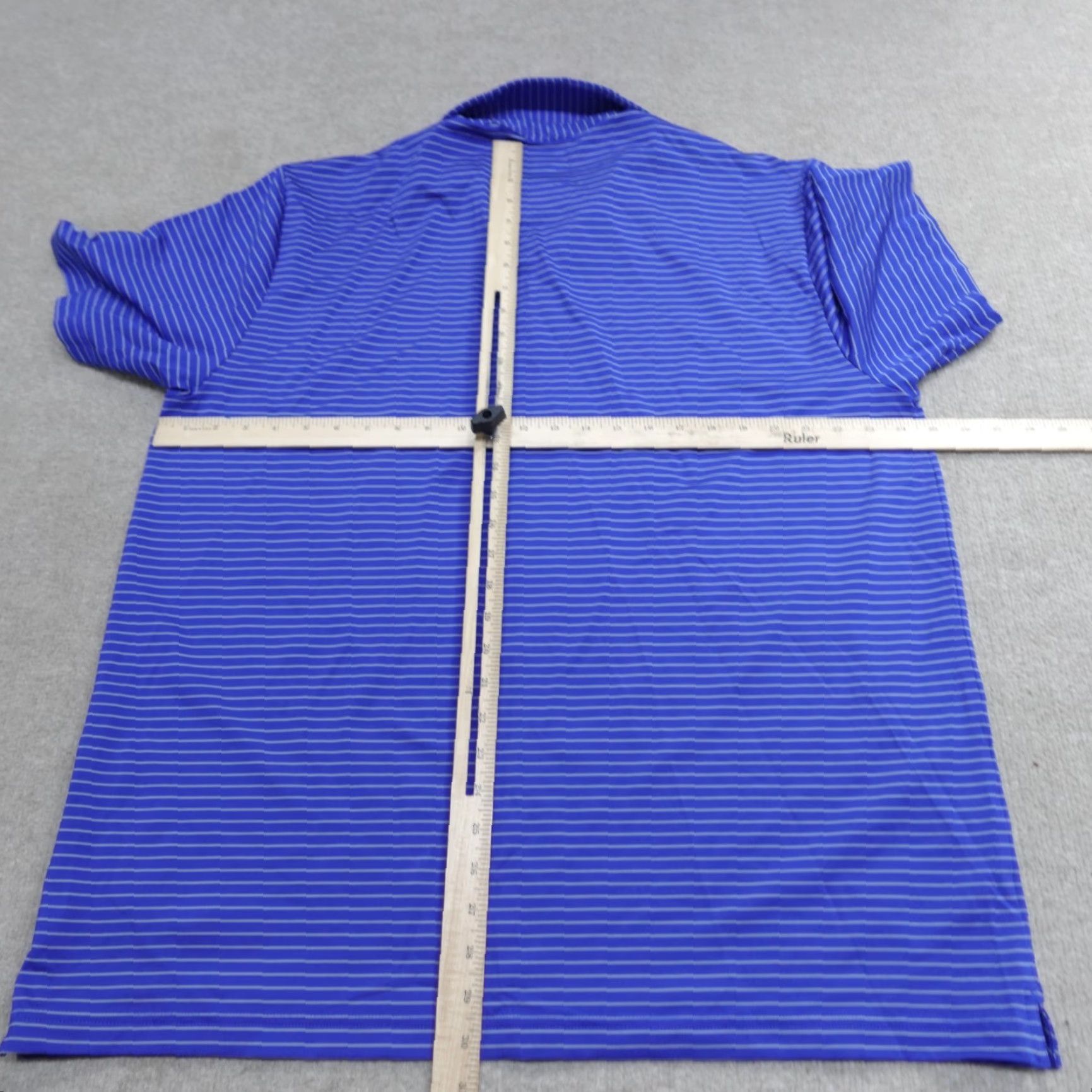 Under Armour Under Armour Polo Shirt 2XL Blue Striped Polo 2XL Men Athletic Regular Short Sleeve Button Collared HeatGear Knitted/Activewear Size US XXL / EU 58 / 5 - 4 Thumbnail