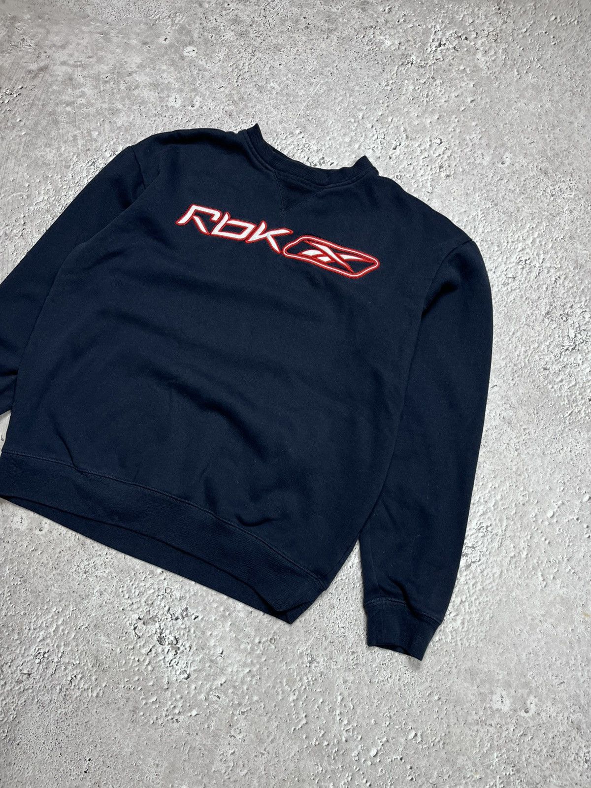 Reebok Vintage Reebok RBK Navy Sweatshirt Embroidered Logo Size S / US 4 / IT 40 - 2 Thumbnail