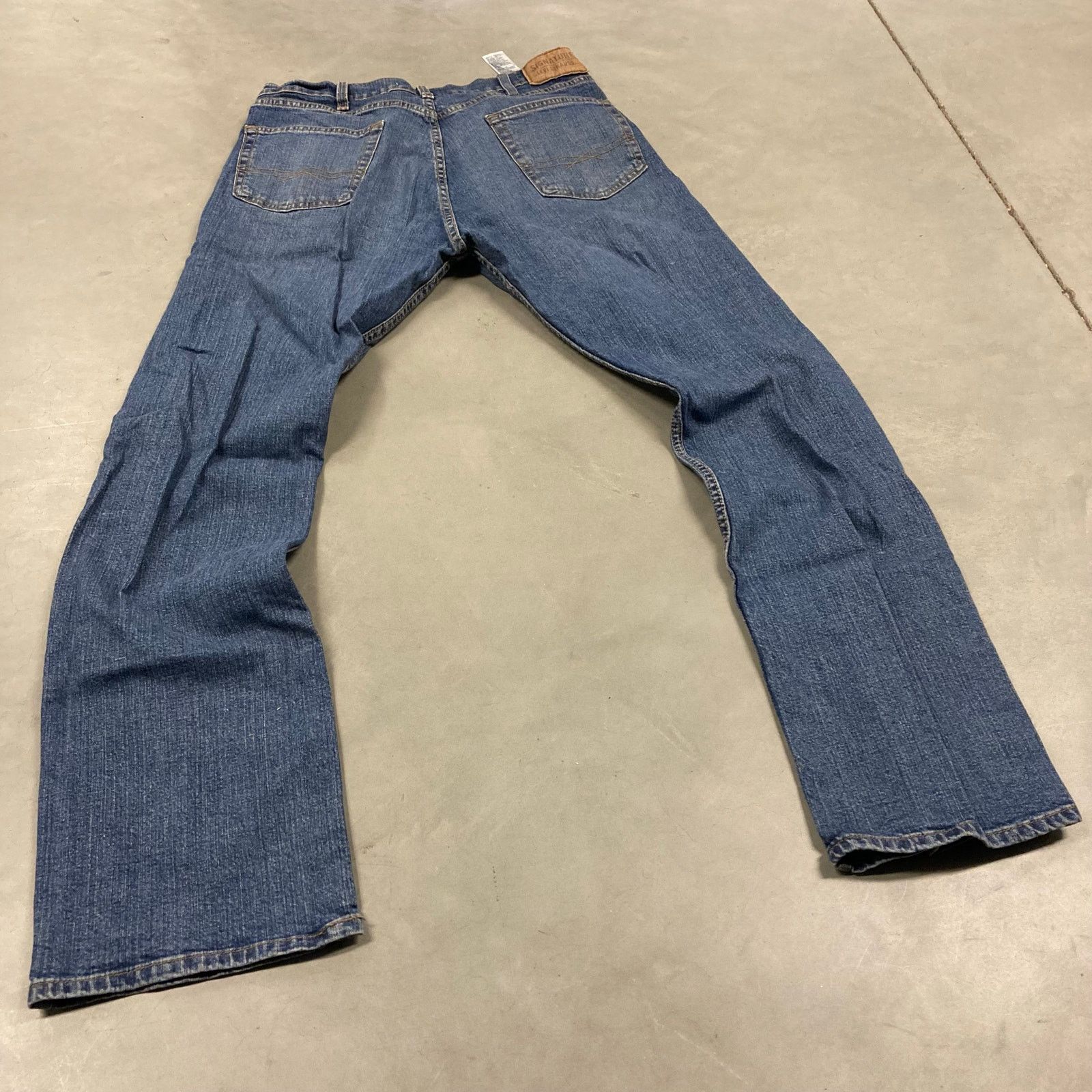 Levi's × Vintage Y2K Levi's bootcut Jeans 34x32 Size US 34 / EU 50 - 2 Thumbnail