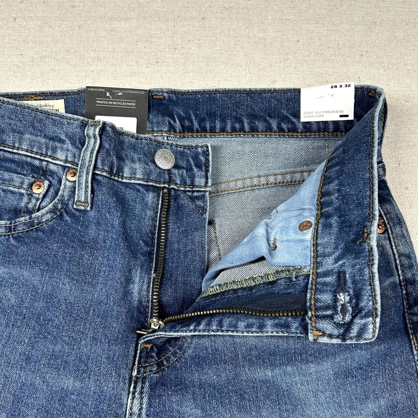 Levi's Levi's 510 Skinny Jeans Mens 28x32 Denim Blue Mid Wash Classic 510 Levi's Jeans Regular Mens Blue Denim Cotton Blend Size US 28 / EU 44 - 3 Thumbnail