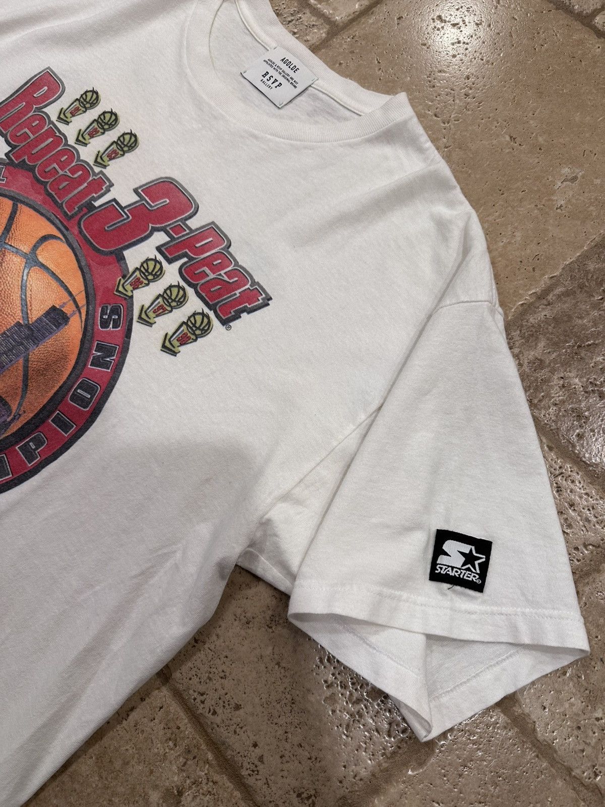 NBA × Rsvp Gallery × Vintage RSVP Gallery x Vintage Chicago Bulls 1998 Repeat 3-Peat Tee Size US XXL / EU 58 / 5 - 7 Thumbnail