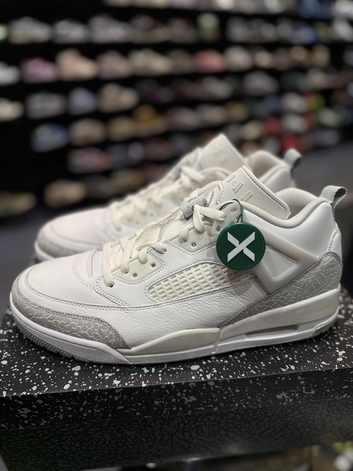 Nike Nike Jordan Spizike Low Summit White Metallic Silver Size 13 Size US 13 / EU 46 - 7 Thumbnail