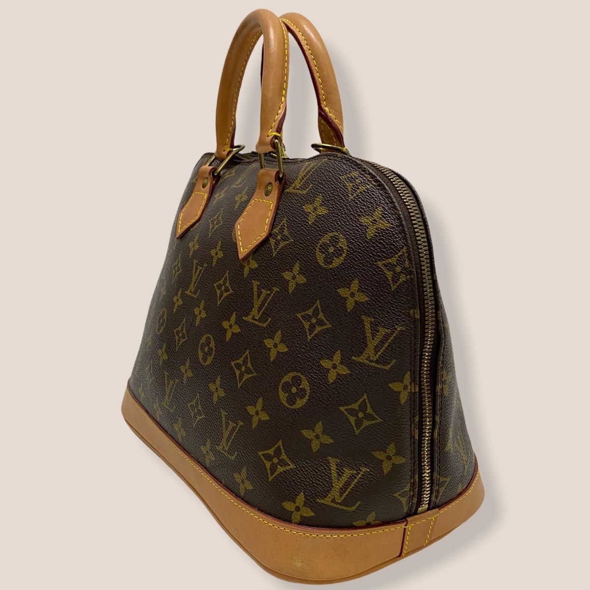 Louis Vuitton AUTH. LOUIS VUITTON MONOGRAM ALMA PM HANDBAG WITH LONG STRAP Size ONE SIZE - 4 Thumbnail