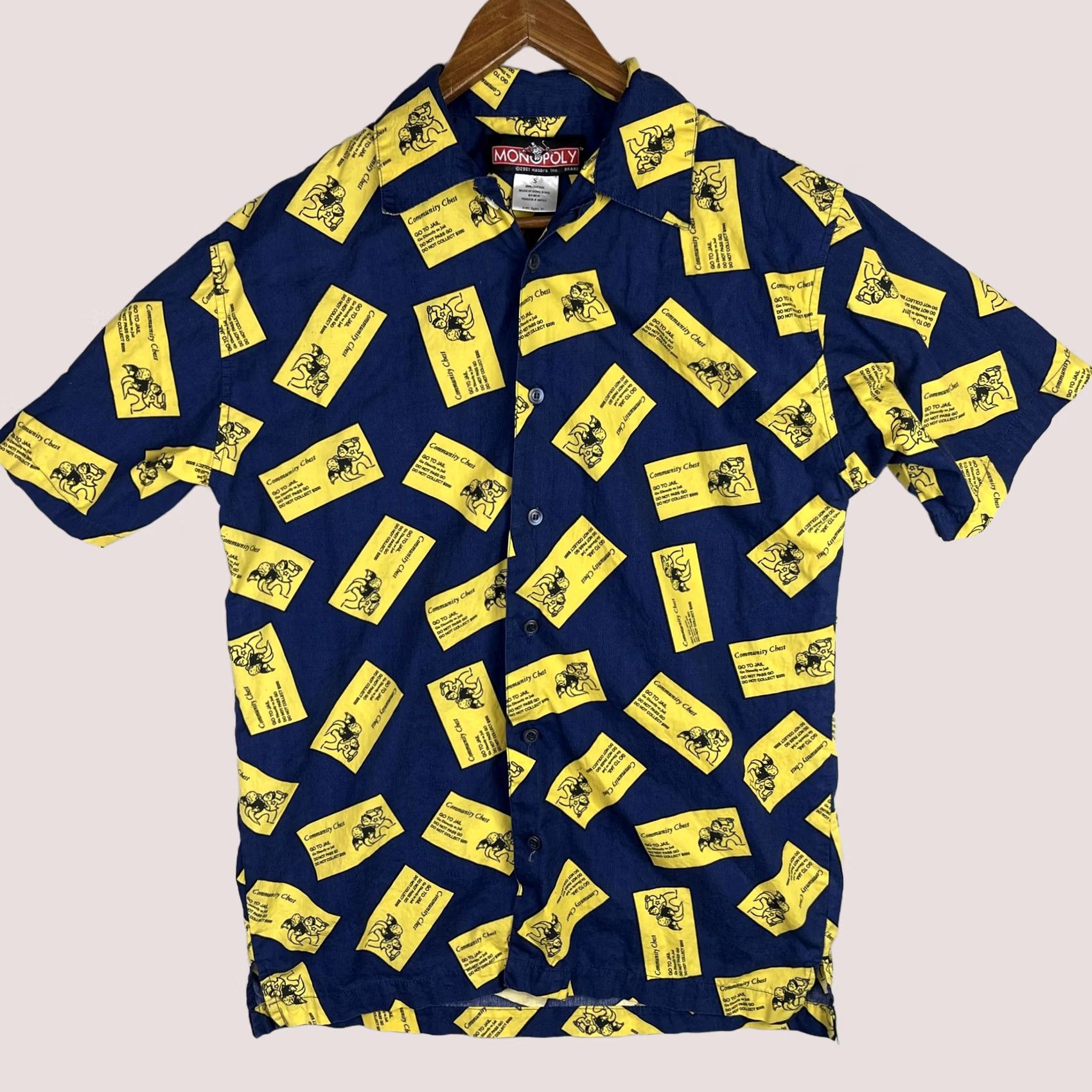 Vintage VINTAGE MONOPOLY Shirt Mens S Blue Hawaiian Community Chest Go To Jail 2001 Size US S / EU 44-46 / 1 - 1 Thumbnail