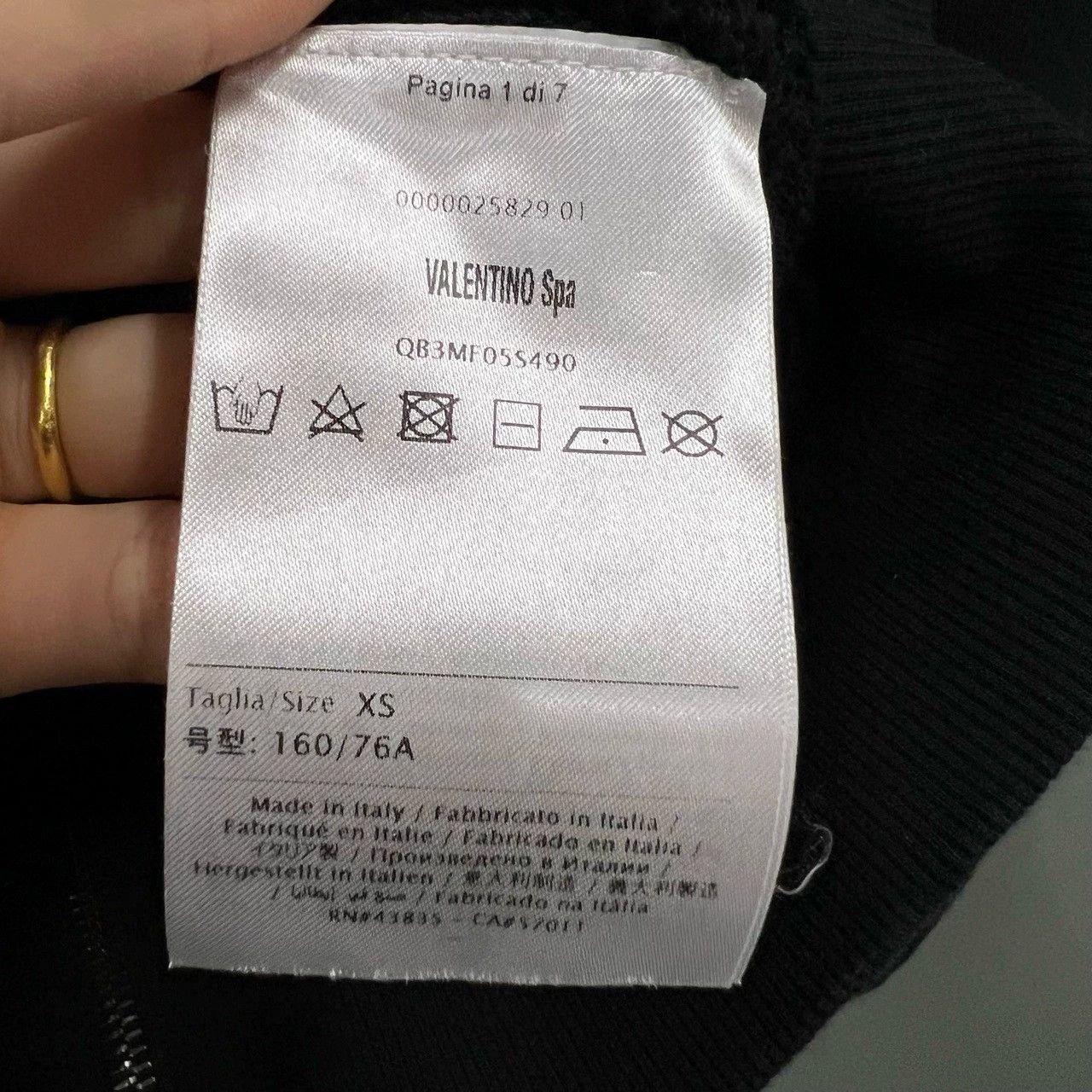Valentino valentino logo zip hoodie in black Size US XS / EU 42 / 0 - 3 Thumbnail