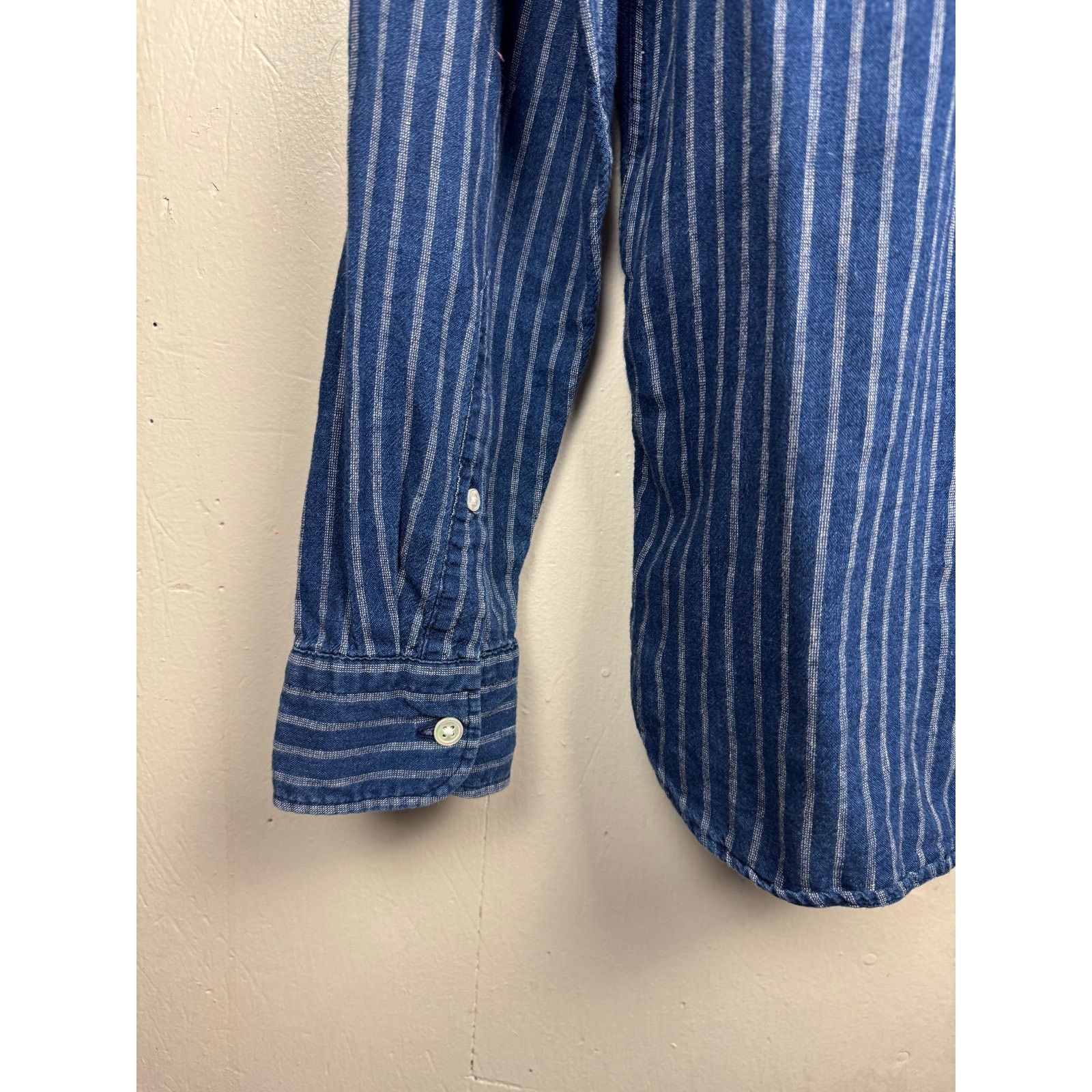 Levi's Levi’s Blue Striped Button-Up Shirt – Men’s Medium Size US M / EU 48-50 / 2 - 4 Thumbnail