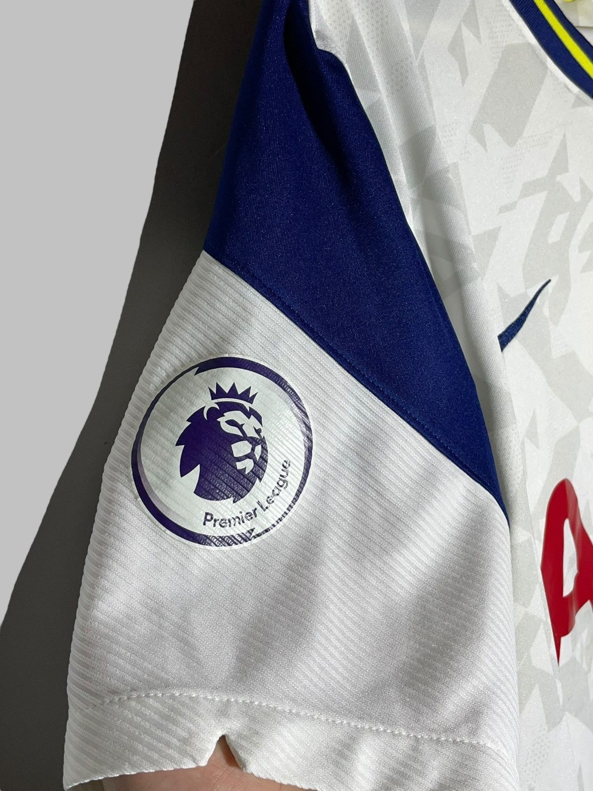 Nike #10 Hary Kane Tottenham Hotspur Nike 2018/19 Jersey Size US L / EU 52-54 / 3 - 7 Thumbnail