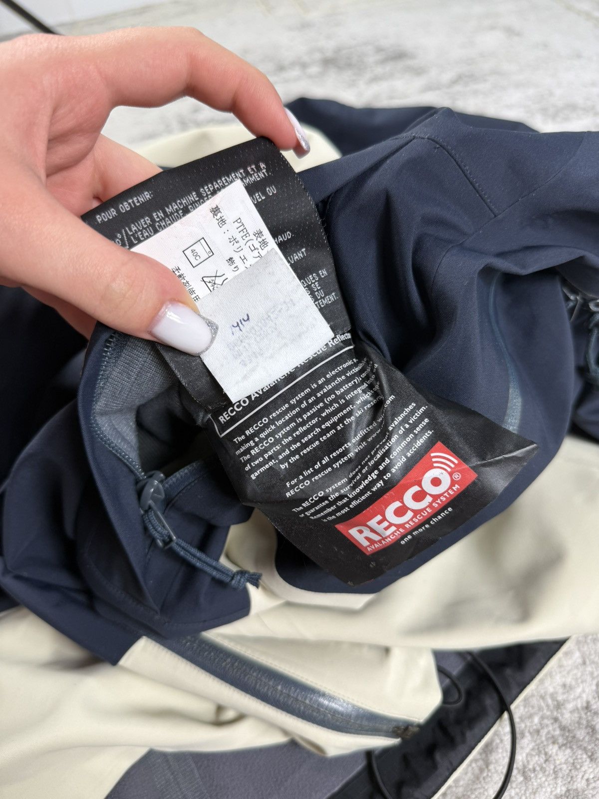 Arc'teryx × Goretex Arcteryx Gore-Tex Recco Jacket Hiking Trekking Outdoor Size US M / EU 48-50 / 2 - 20 Thumbnail