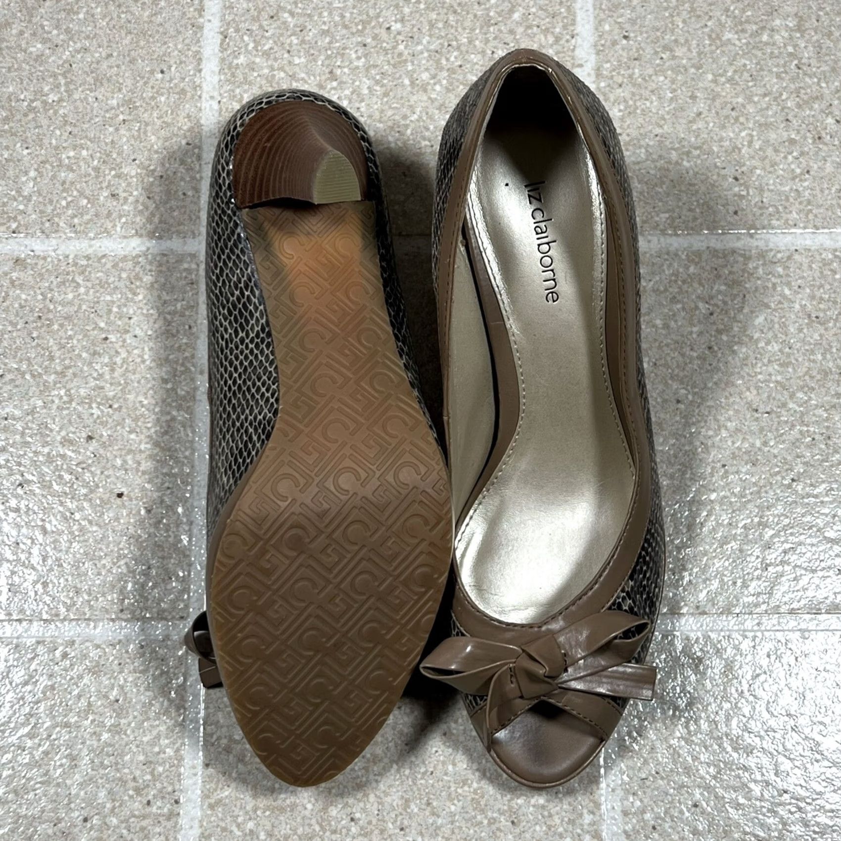 Liz Claiborne Womens Liz Claiborne Snakeskin Heels Slingback Size 8 Beige Synthetic Heel Womens Liz Claiborne Size 8 Beige Snakeskin Slingback Heel Size US 8 / IT 38 - 4 Thumbnail