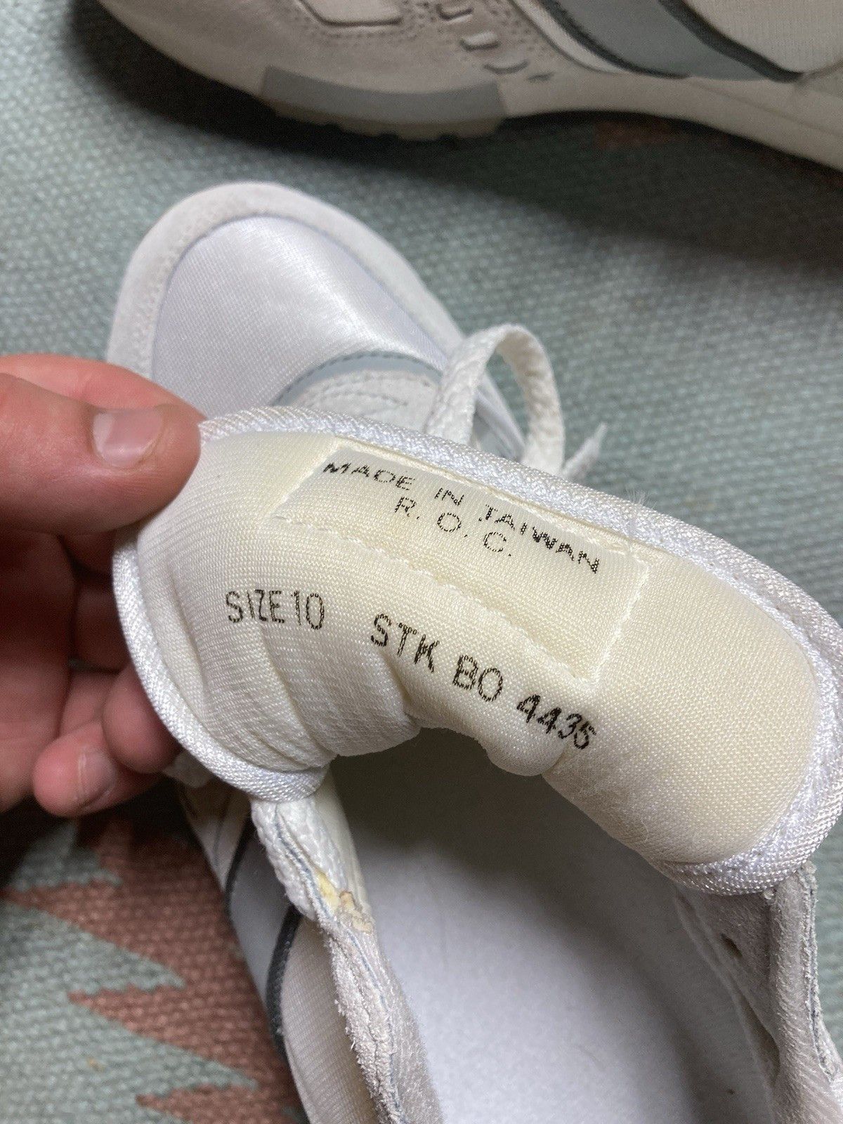 Vintage 1980s brooks running shoes Axiom KW NOS white gray men’s 10 Size US 10 / EU 43 - 12 Thumbnail