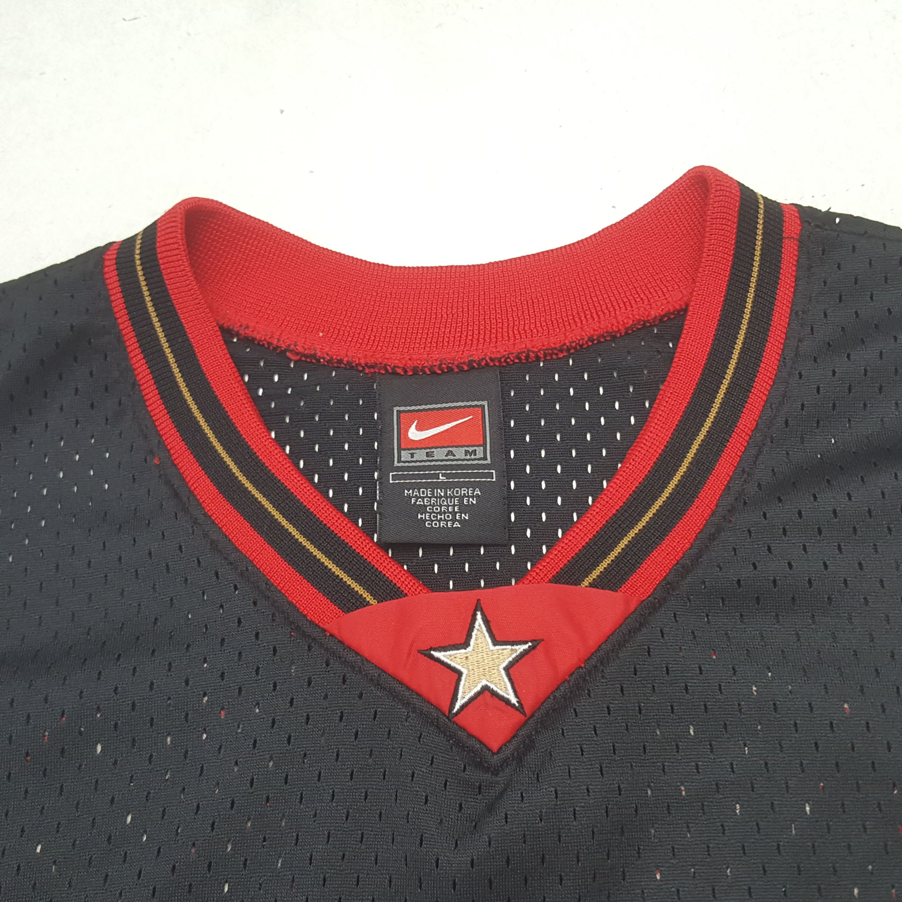 Nike Vintage NIKE Sixers 3 Allen Iverson NBA Tshirt RR17 Size US S / EU 44-46 / 1 - 6 Thumbnail