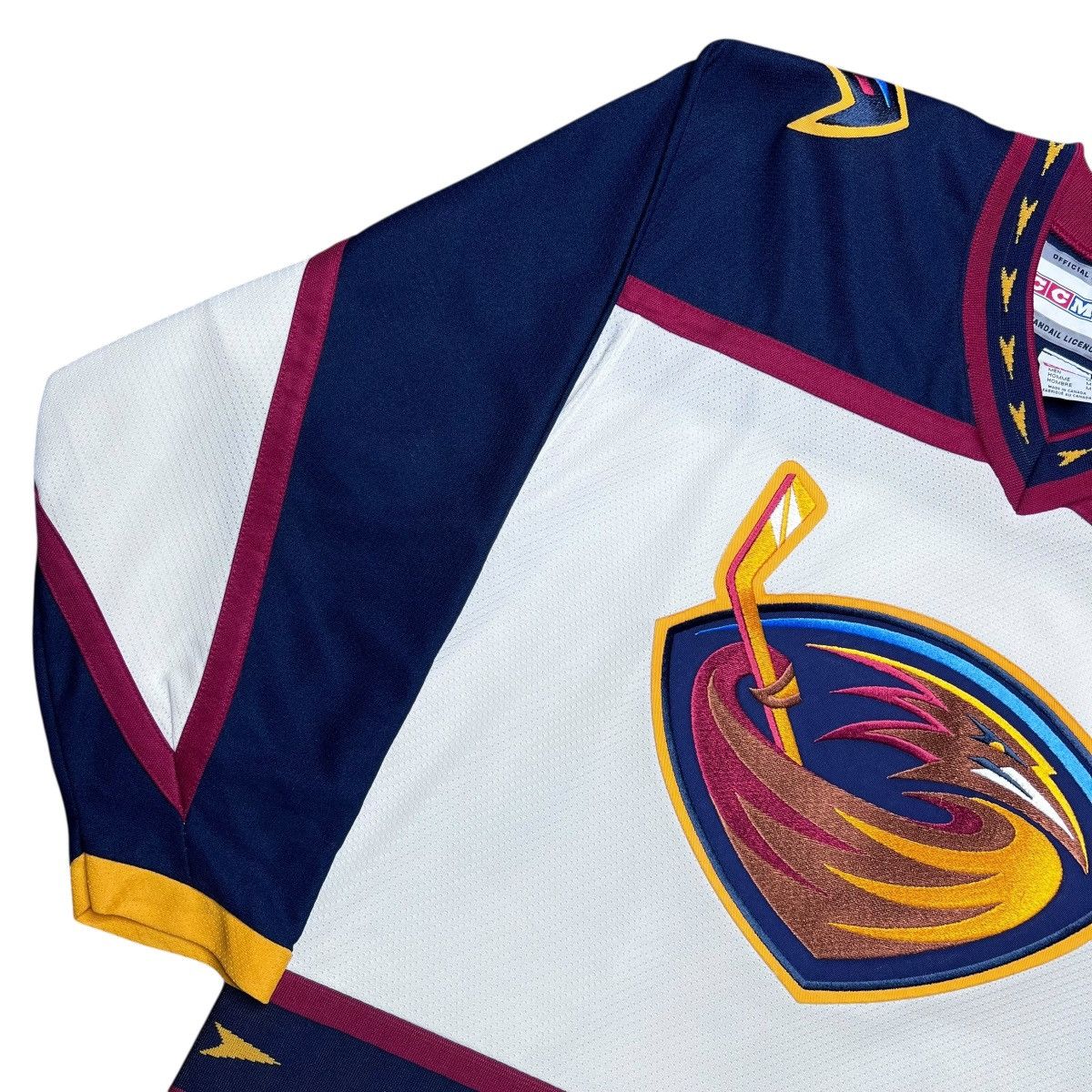 Ccm Vintage NHL Atlanta Thrashers CCM Men’s Hockey Jersey Sz M Size US M / EU 48-50 / 2 - 19 Thumbnail