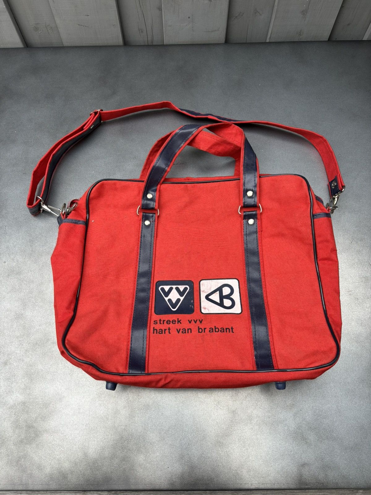 Vintage 1970s Vintage Messenger Bag Tilburg Netherlands Tourism VVV Size ONE SIZE - 14 Thumbnail