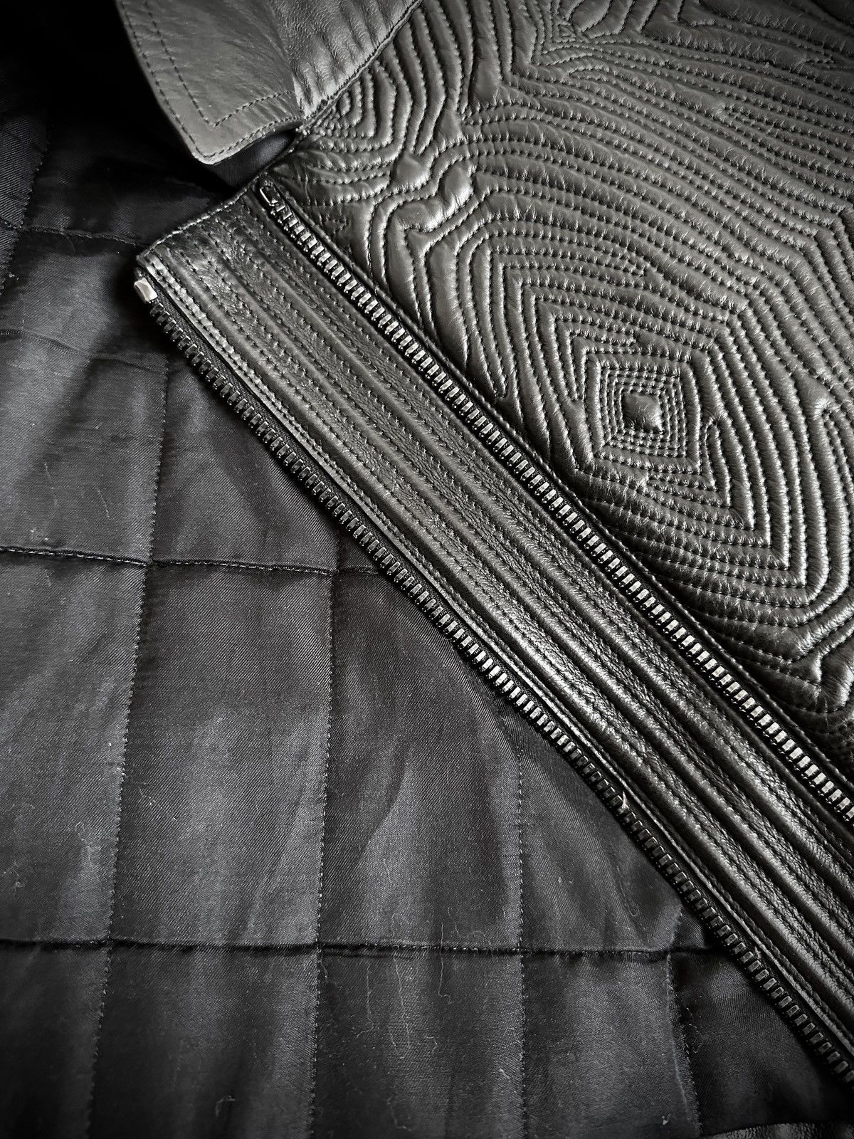 Roberto Cavalli Rare intricate biker jacket Size US M / EU 48-50 / 2 - 10 Thumbnail
