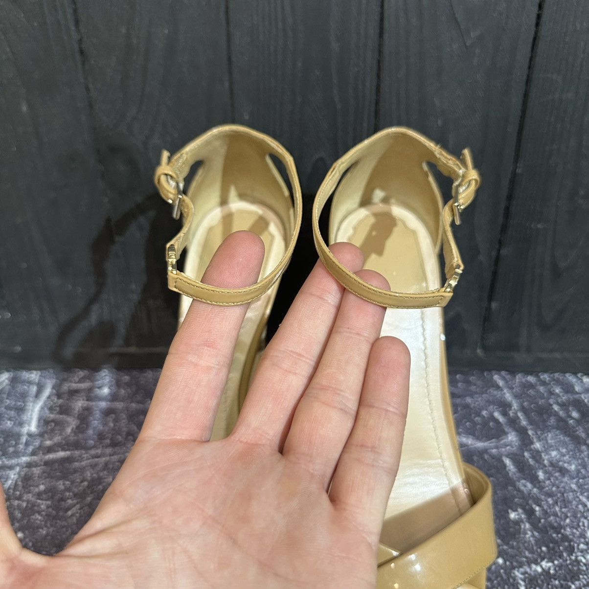 Dior Christian Dior women’s patent leather Heels size 39 Size US 9 / IT 39 - 9 Thumbnail