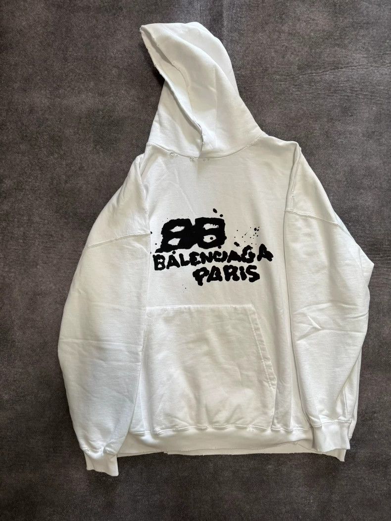 Balenciaga Balenciaga Double b graffiti hoodie Size US S / EU 44-46 / 1 - 1 Thumbnail