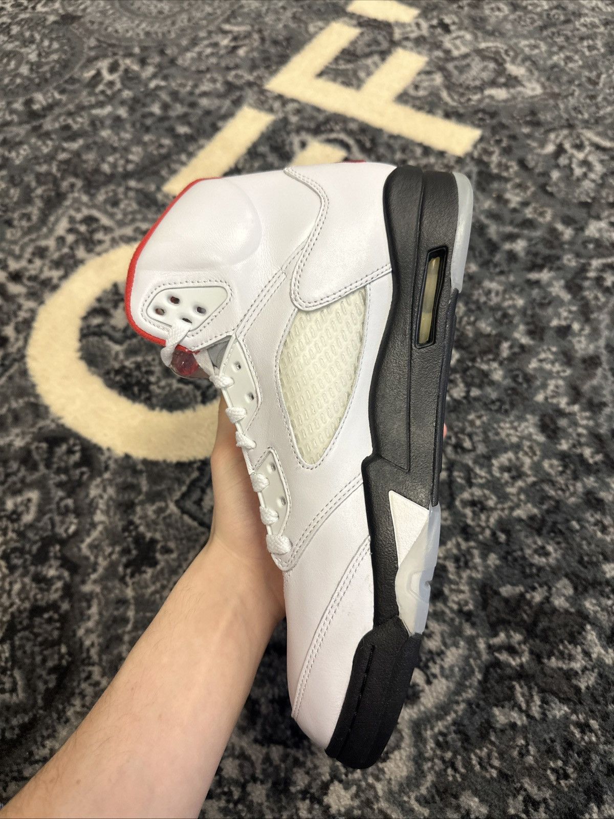 Nike Jordan 5 retro silver tongue / Nike Size US 10.5 / EU 43-44 - 3 Thumbnail