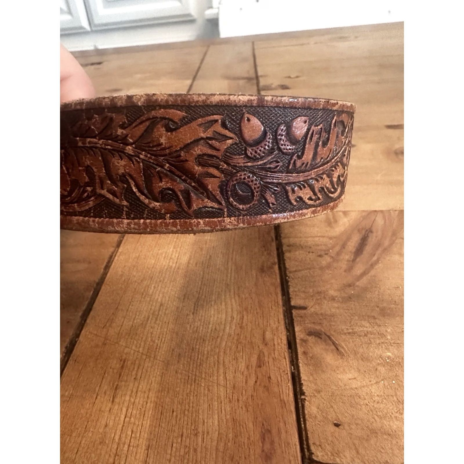 Vintage VINTAGE Cowboy Belt Leather Hand Tooled Floral Leaves 42.5” Long No Size L Brown Mens Womens Belt Size ONE SIZE - 2 Thumbnail