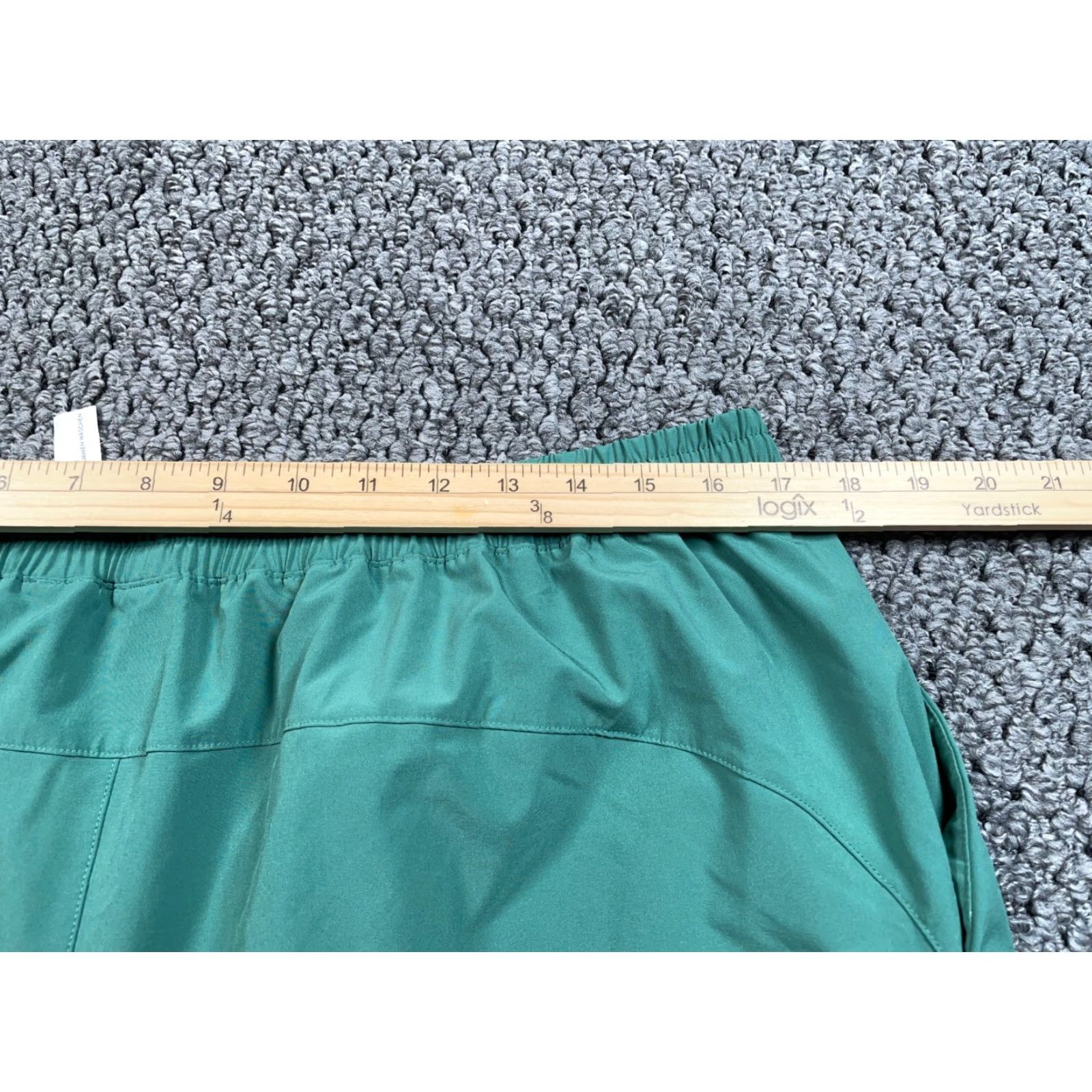 Vintage Peloton Men's XL Green Inseam 8" Training Shorts Drawstring Unlined Cycling Pockets Polyester Spandex Athletic Activewear Regular Brand Peloton Size US 36 / EU 52 - 6 Thumbnail