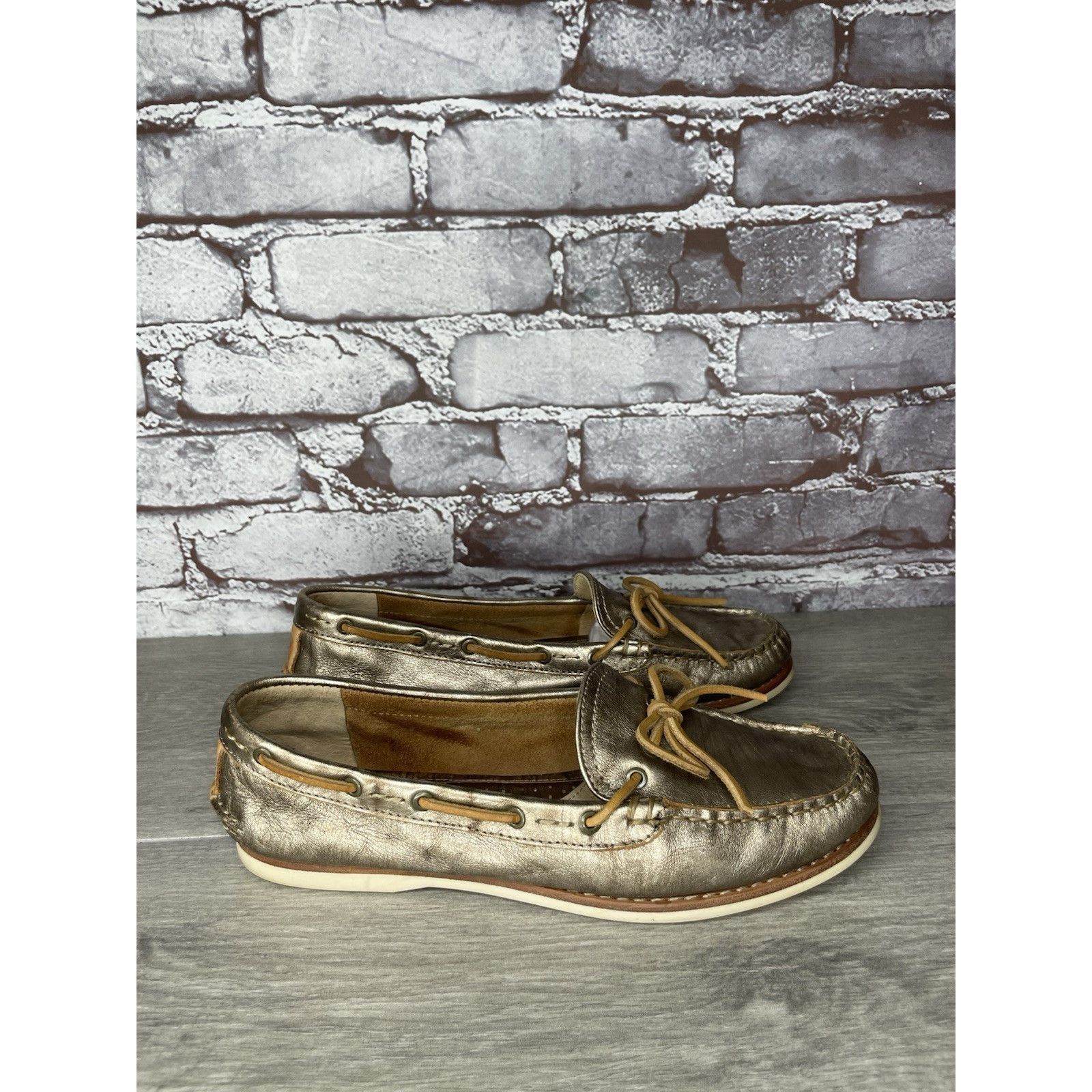 Frye FRYE Quincy Tie Leather Metallic Deck Shoes Gold Boat Shoes Size US 8 / IT 38 - 19 Thumbnail