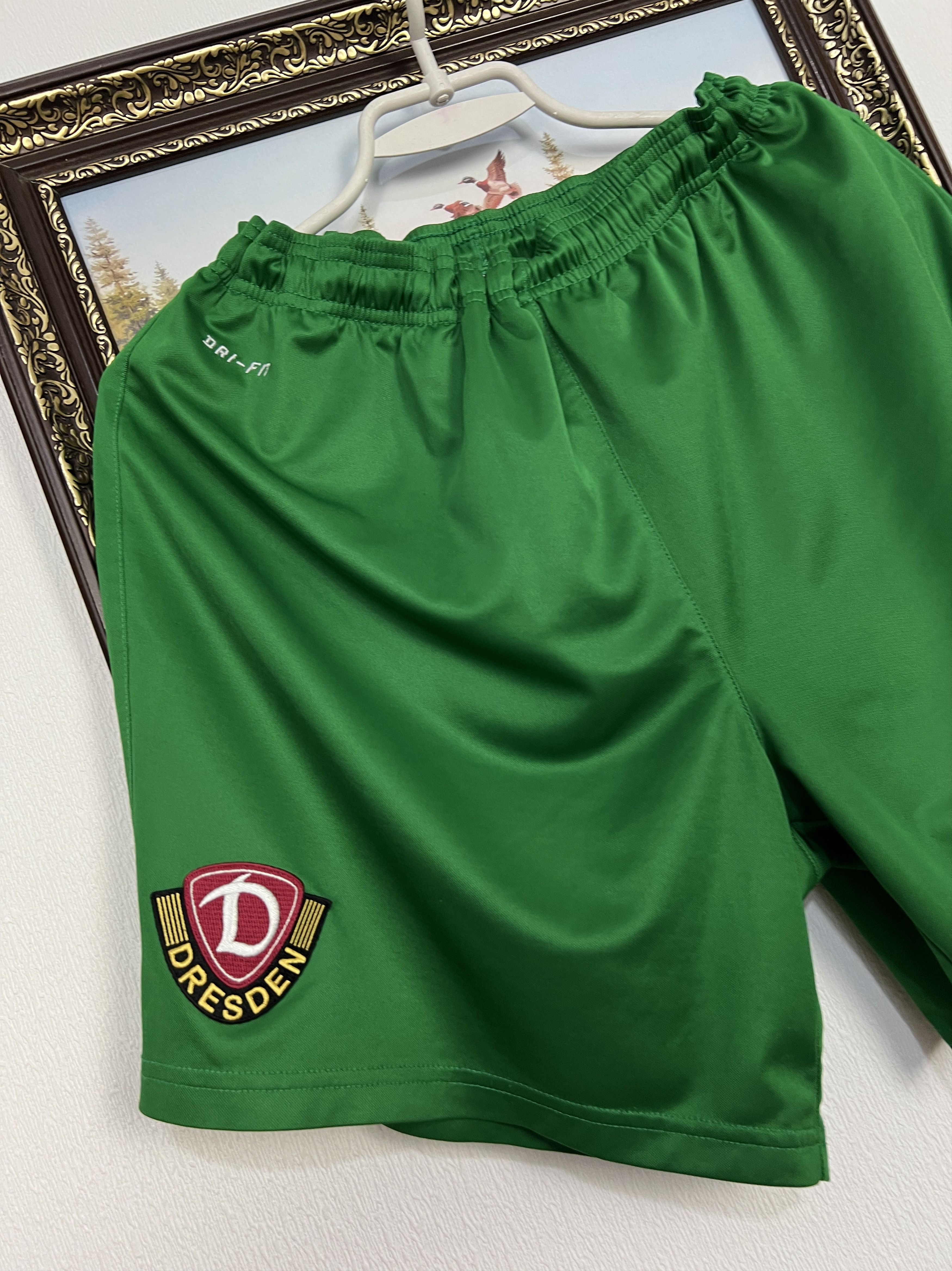 Nike Nike Dynamo Dresden Football Shorts Soccer Green Athletic L Size US 34 / EU 50 - 3 Thumbnail