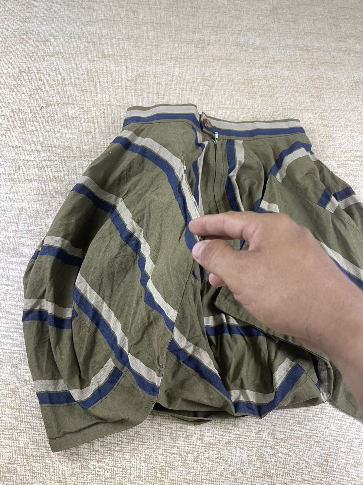 Vivienne Westwood VIVIENNE WESTWOOD Vintage Punk Style Stripes Skirt Size 27" / US 4 / IT 40 - 6 Thumbnail
