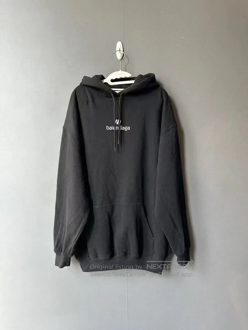 Balenciaga Balenciaga Black football logo hoodie Size US S / EU 44-46 / 1 - 1 Thumbnail