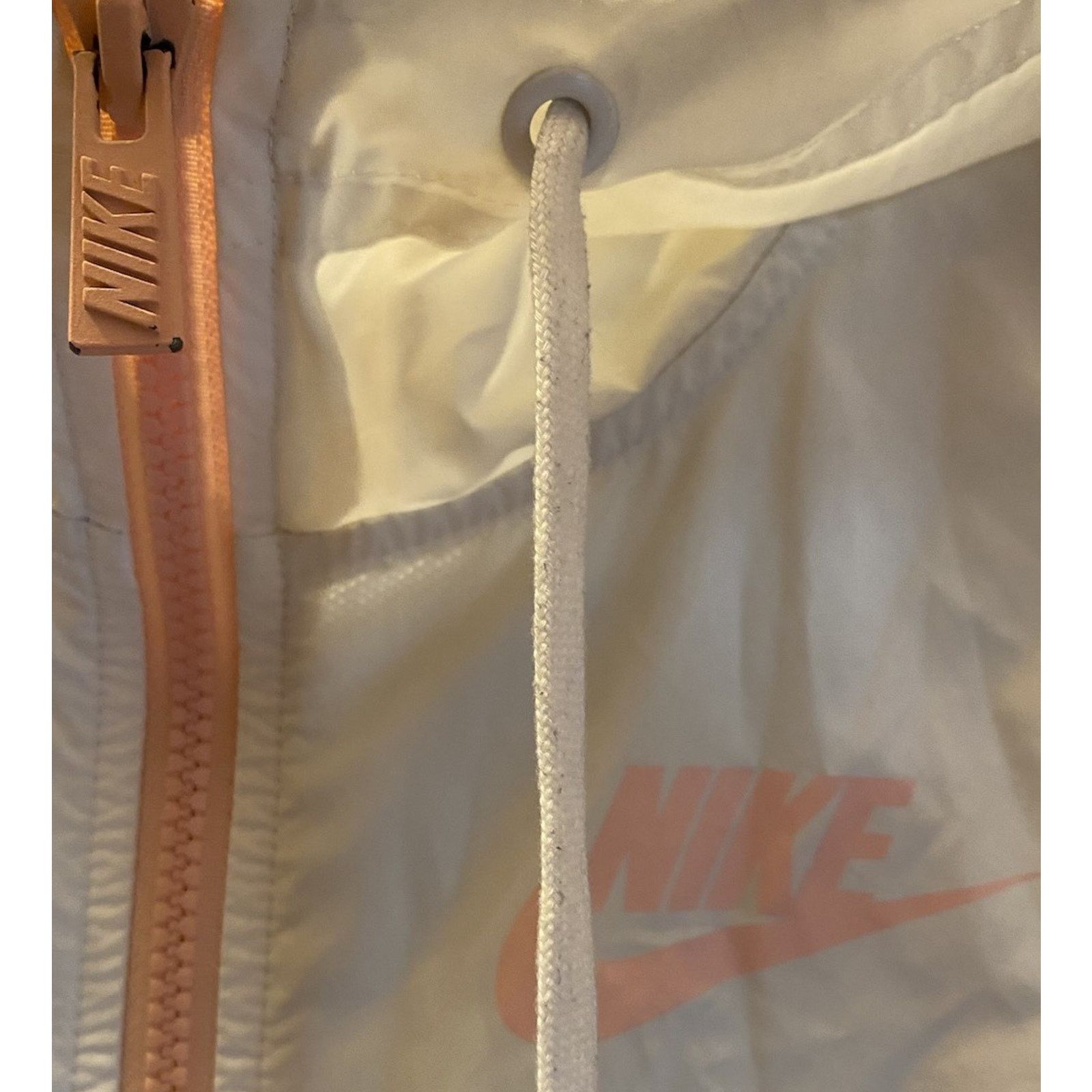 Nike Nike Soft Light Wind Jacket Hood Vented Women’s Medium Pink Size M / US 6-8 / IT 42-44 - 2 Thumbnail