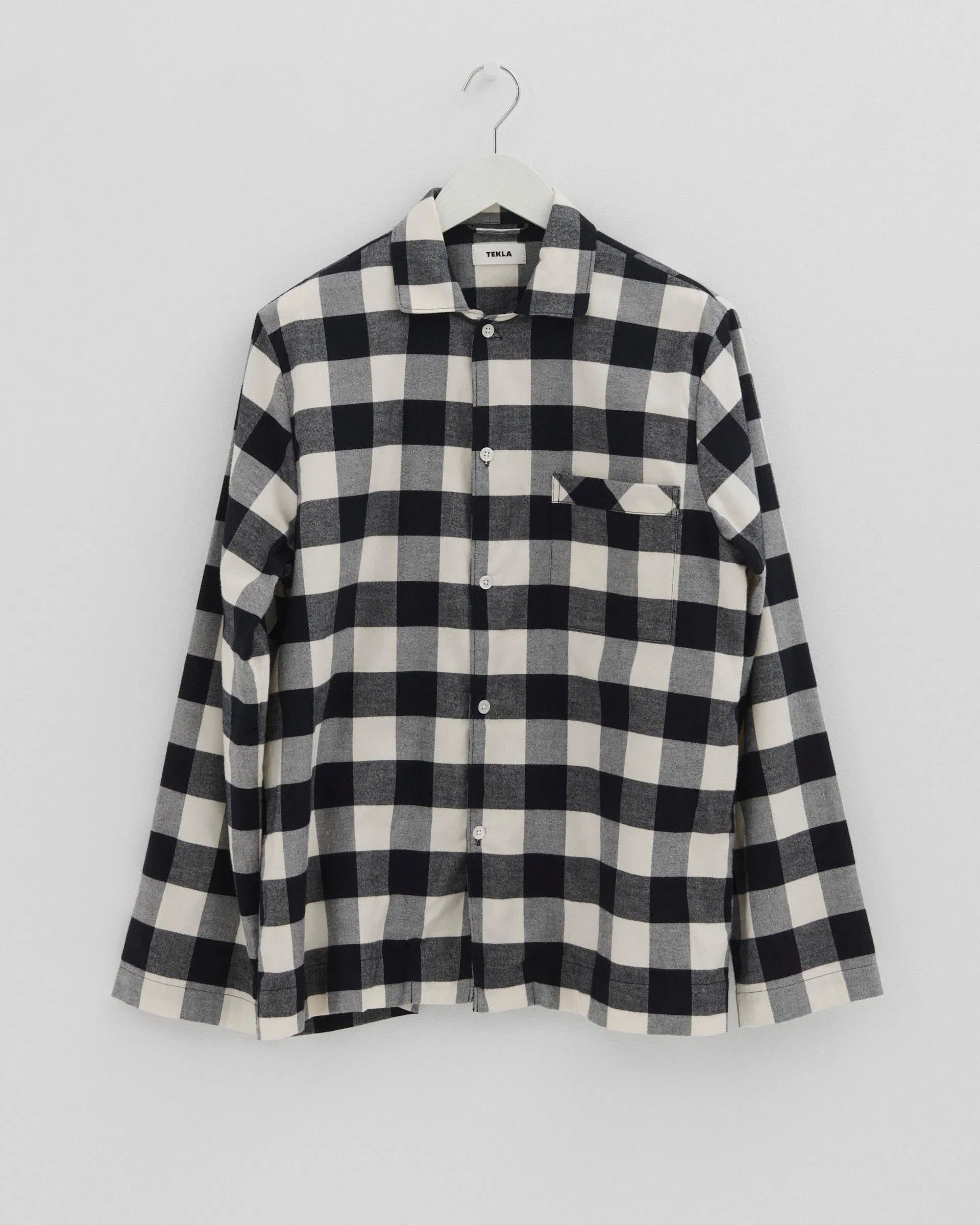 o1mle0325 Unisex Flannel Pyjamas Shirt in Black Gingham