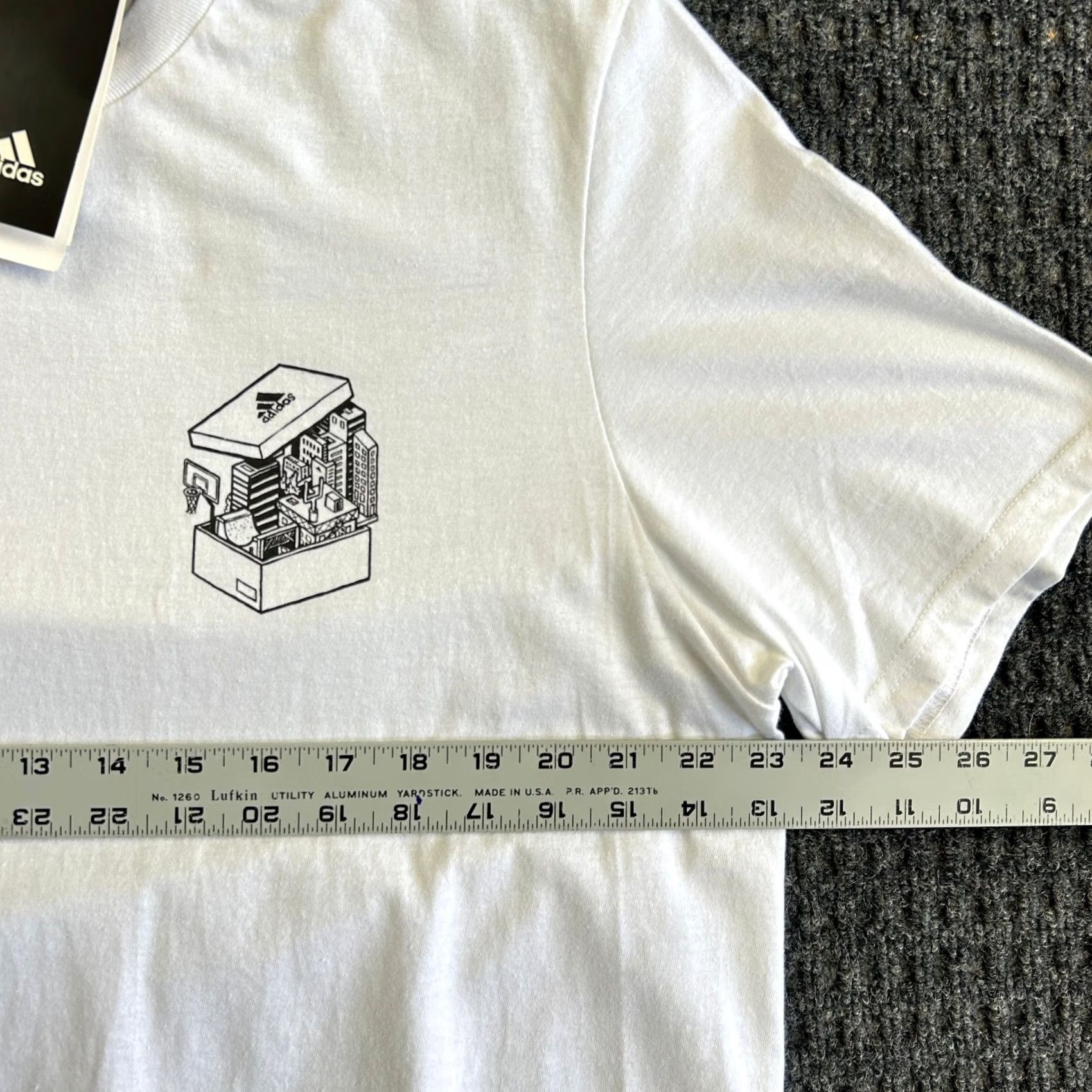Adidas Adidas Amplifier Tee Shirt Mens XL White Cityscape Bridges Graphic Print Short Sleeve T-Shirt Activewear Size US XL / EU 56 / 4 - 6 Thumbnail