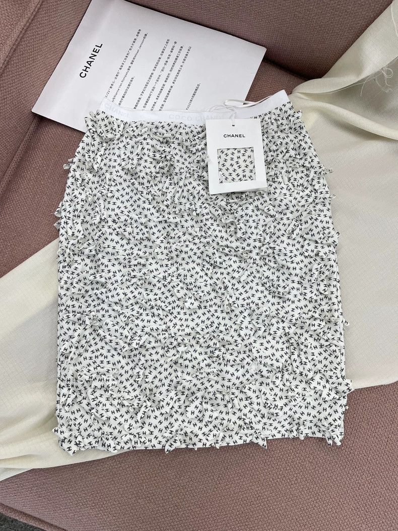 Chanel Chanel Beach series full logo full double C petal flower s Size 25" / US 0 / IT 36 - 1 Thumbnail