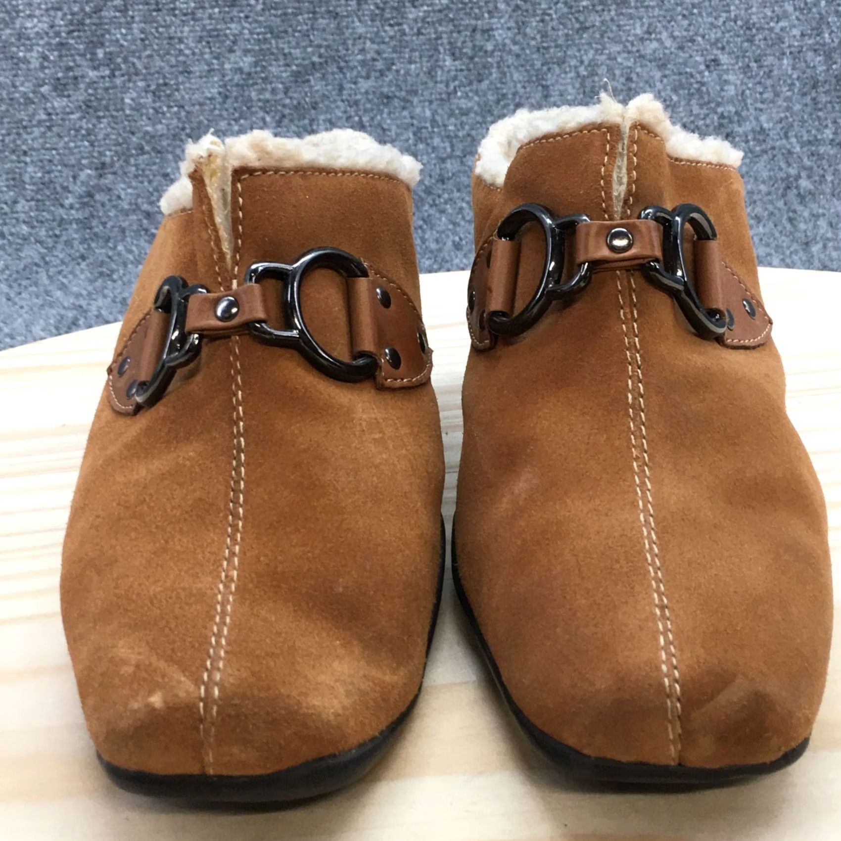 Vintage Aerosoles Heels Womens 10 B Cinch Shearly Mules Brown Leather Slip On Heels Block Fur Trim Size US 10 / IT 40 - 7 Thumbnail