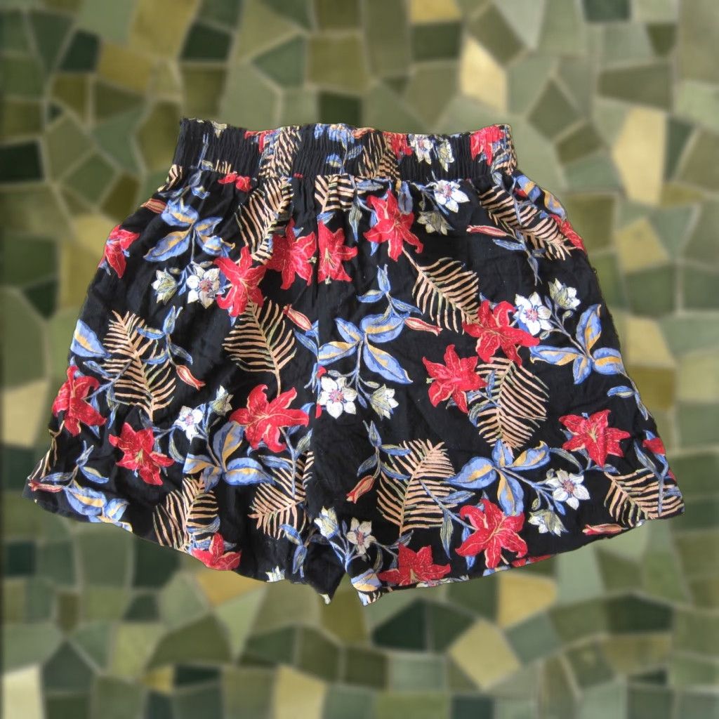 Vintage Angie 100% Rayon Black Blue Red Pink Floral Pocket High Rise Waist Short Small Women XS-Size? Size 28" / US 6 / IT 42 - 1 Thumbnail