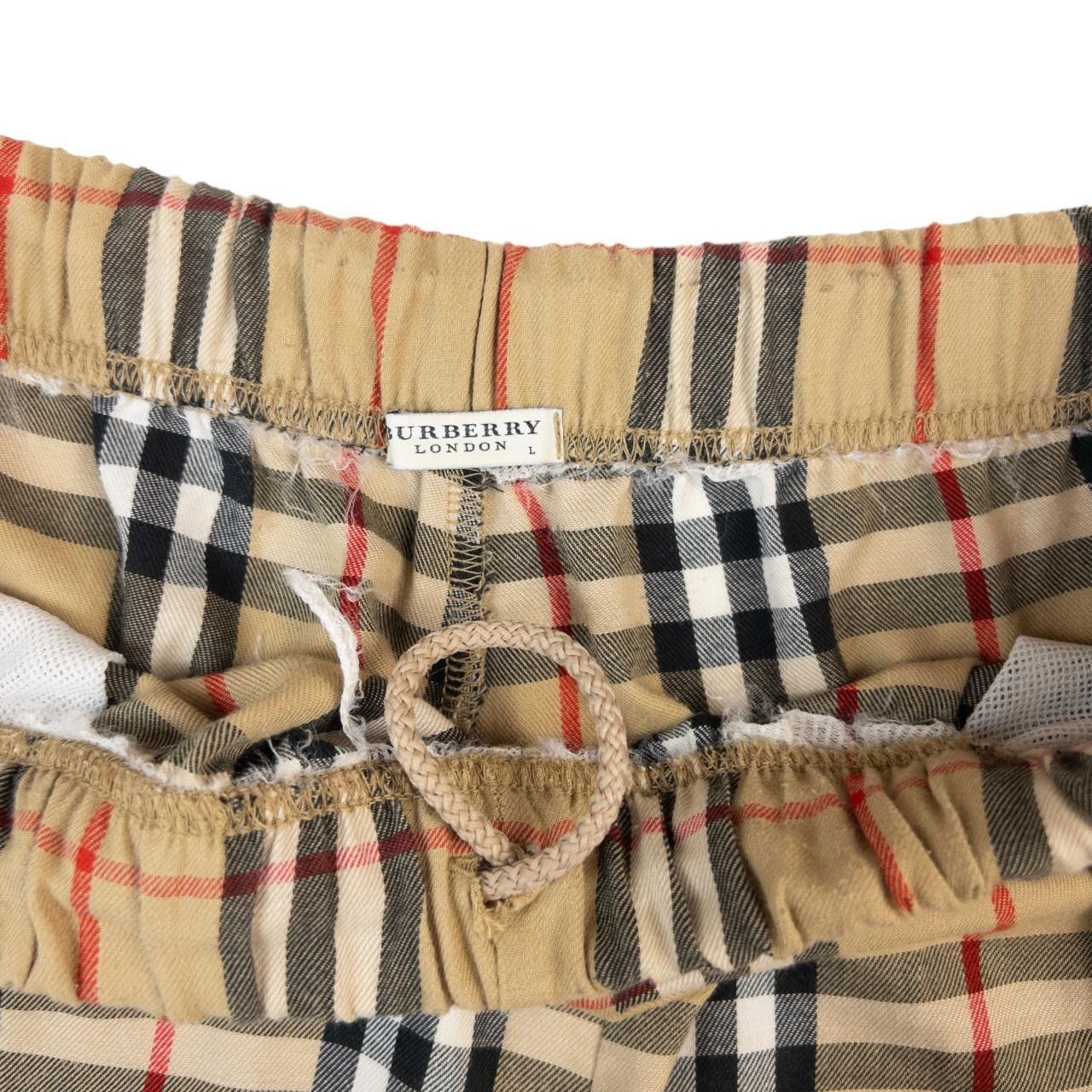 Burberry Vintage Burberry Nova Check Shorts Size L Size US 34 / EU 50 - 3 Thumbnail