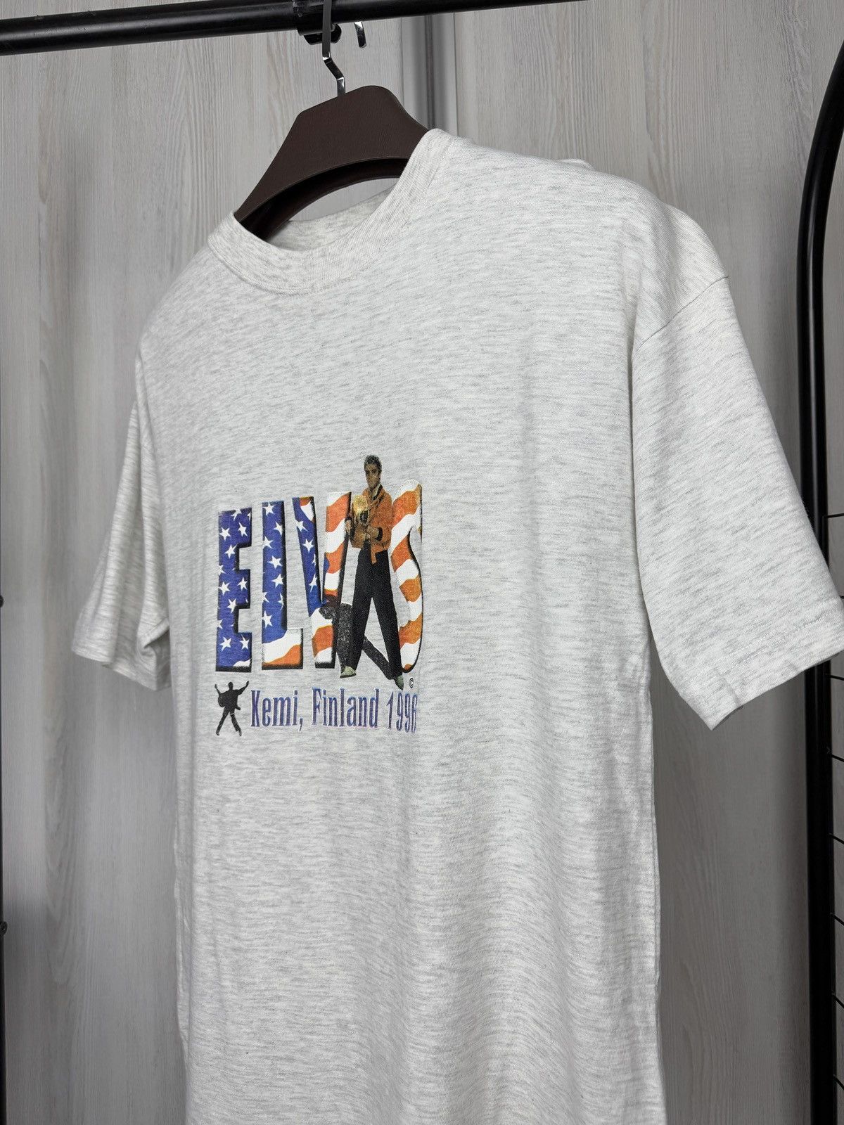 Band Tees Elvis Presley 1996 Kemi Finland The Best vintage band tee Size US L / EU 52-54 / 3 - 4 Thumbnail