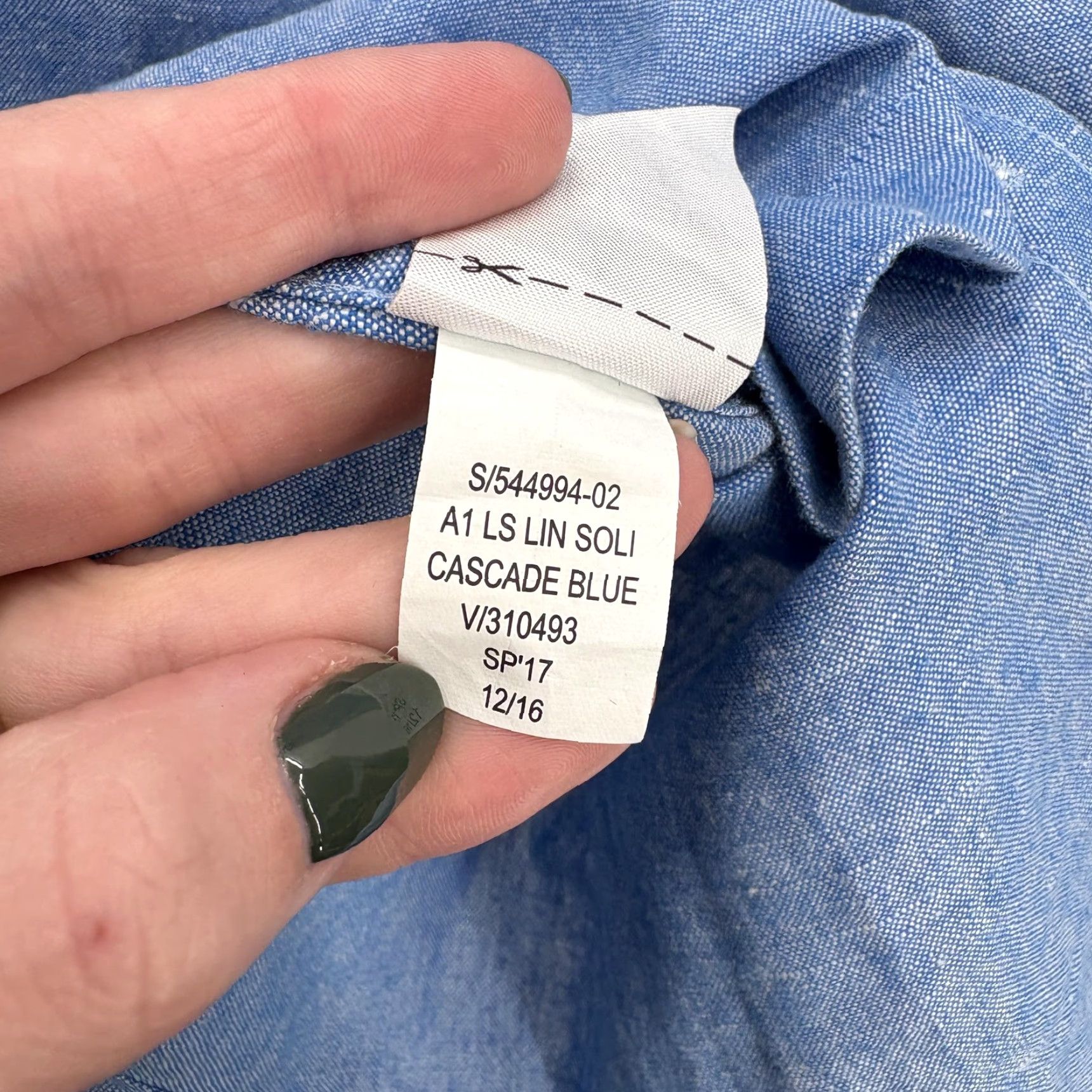 Banana Republic VINTAGE Banana Republic Shirt Mens Large Blue Linen Standard Fit Casual Chambray Preppy Size US L / EU 52-54 / 3 - 5 Thumbnail