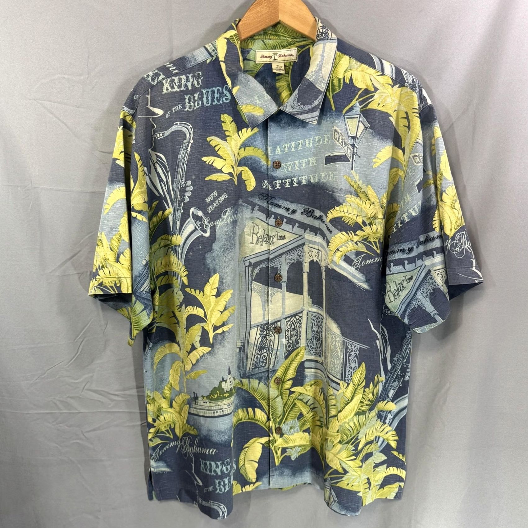 Tommy Bahama Tommy Bahama Shirt Mens XL Blue Yellow Silk Hawaiian Relax Patio Jazz Short Sleeve Button-Up Collared Graphic Print Size US XL / EU 56 / 4 - 2 Thumbnail