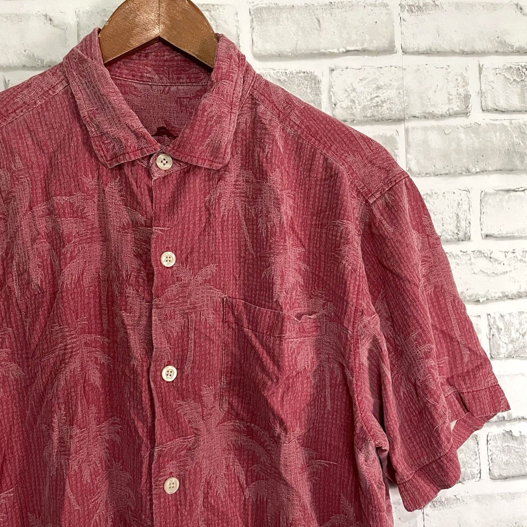 Tommy Bahama VINTAGE Tommy Bahama Red Tree Print Hawaiian Shirt Mens M Size US M / EU 48-50 / 2 - 2 Thumbnail