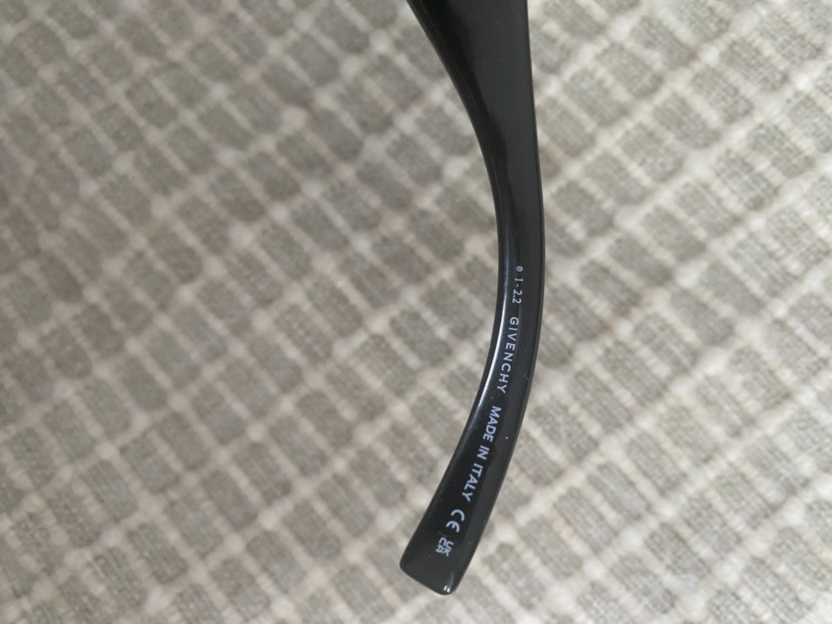 Givenchy Givenchy black sunglasses Size ONE SIZE - 5 Thumbnail