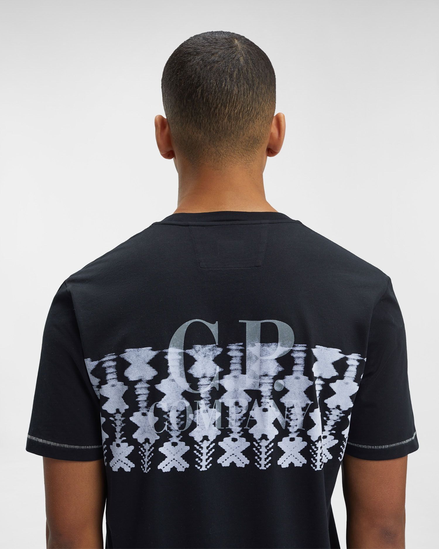 C.P. Company o1y1224 Logo Crewneck T-Shirt in Black Size US S / EU 44-46 / 1 - 5 Thumbnail