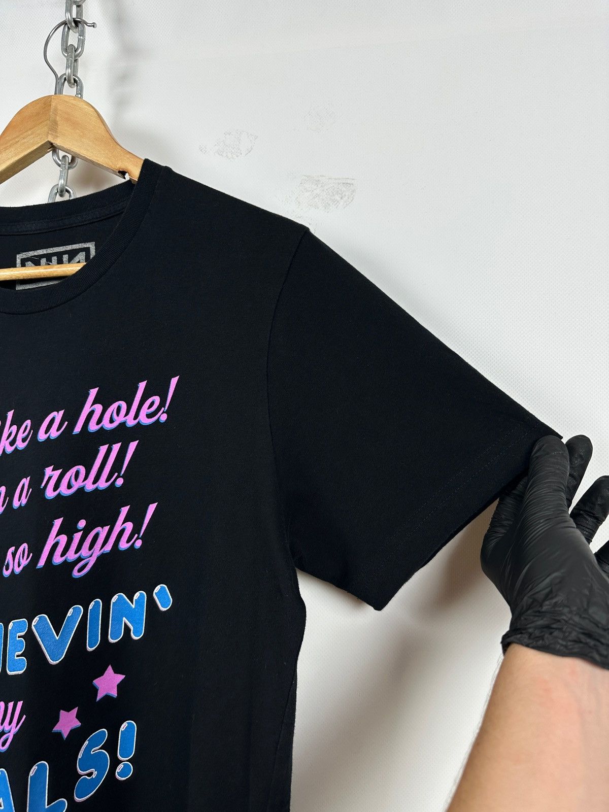 Band Tees Nine Inch Nails X Miley Cyrus X Black Mirror Limited T-Shirt Size US M / EU 48-50 / 2 - 10 Thumbnail