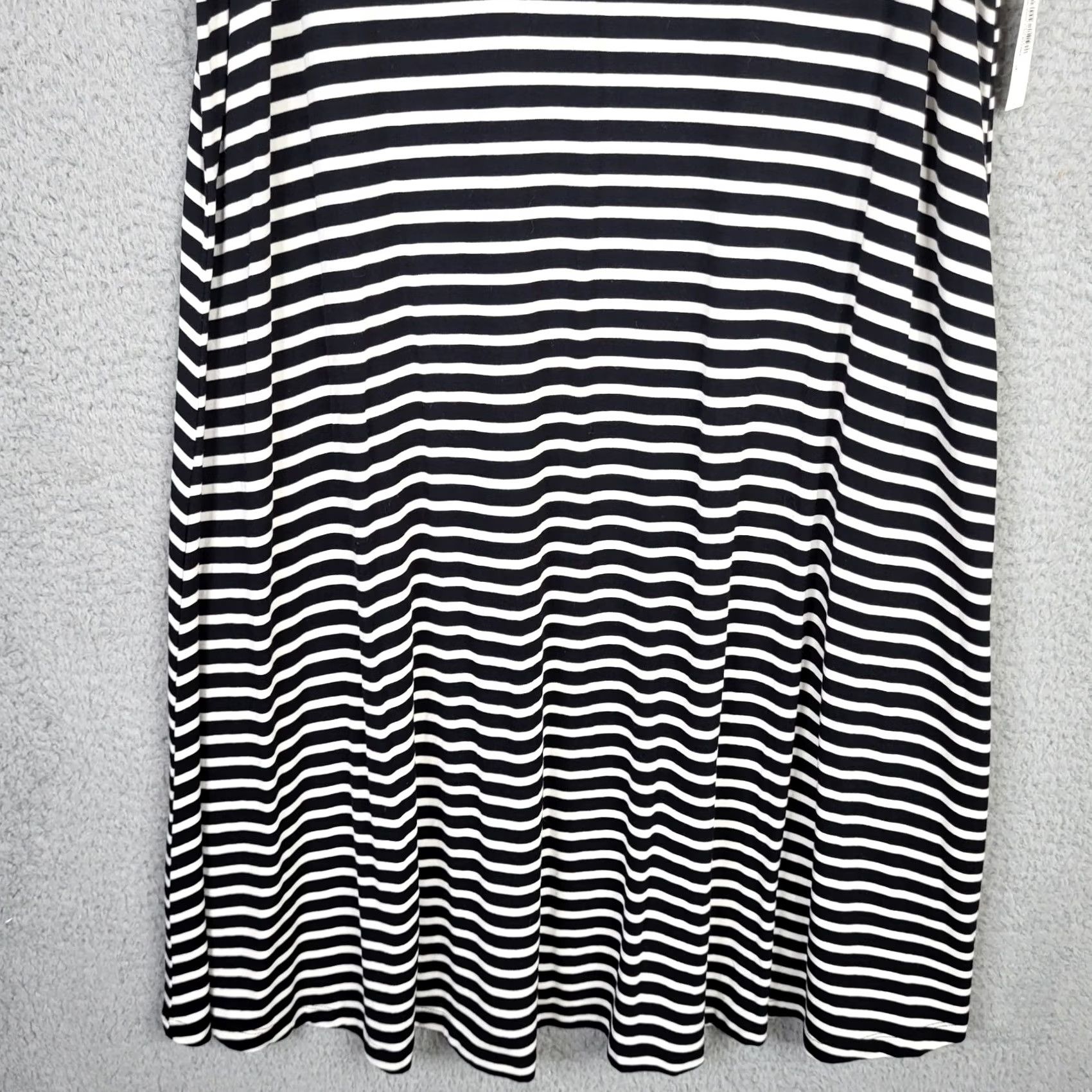 Old Navy Old Navy Women's striped tank dress L Casual Colorful Multicolor Mockup? (Use actual from title) Size L / US 10 / IT 46 - 3 Thumbnail