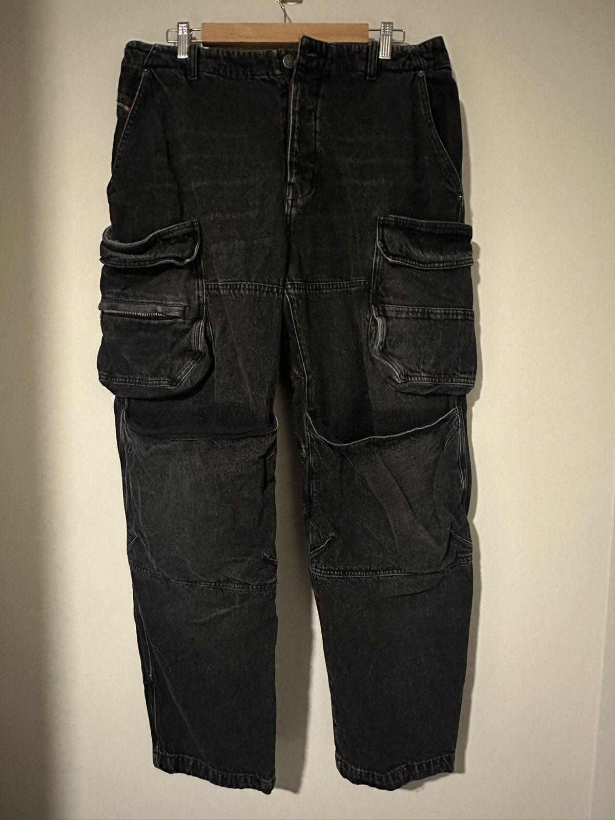 Wide Leg Cargo Pants