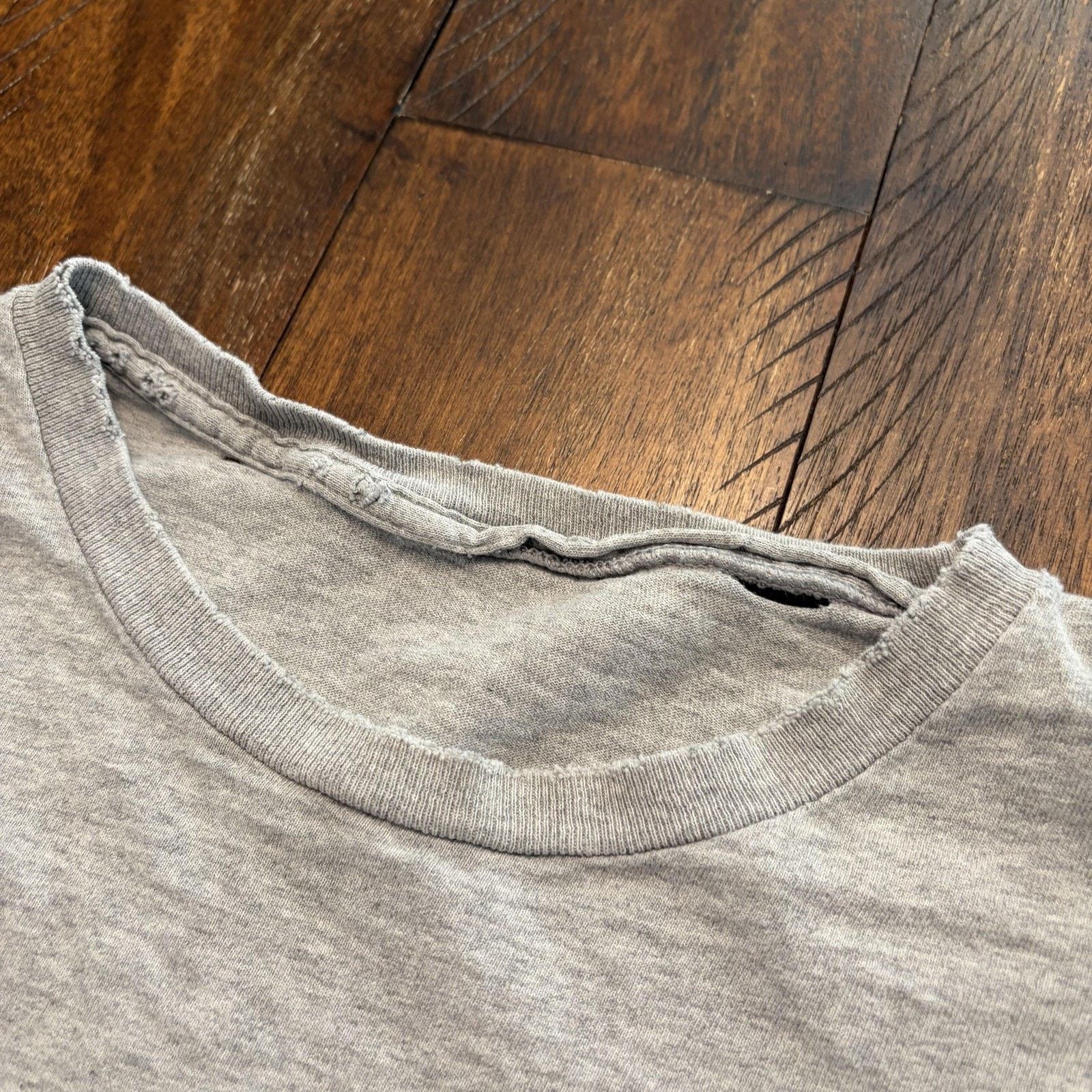 Tommy Hilfiger Tommy Hilfiger Shirt Mens Large Gray Big Flag Logo T-Shirt Size US L / EU 52-54 / 3 - 6 Thumbnail