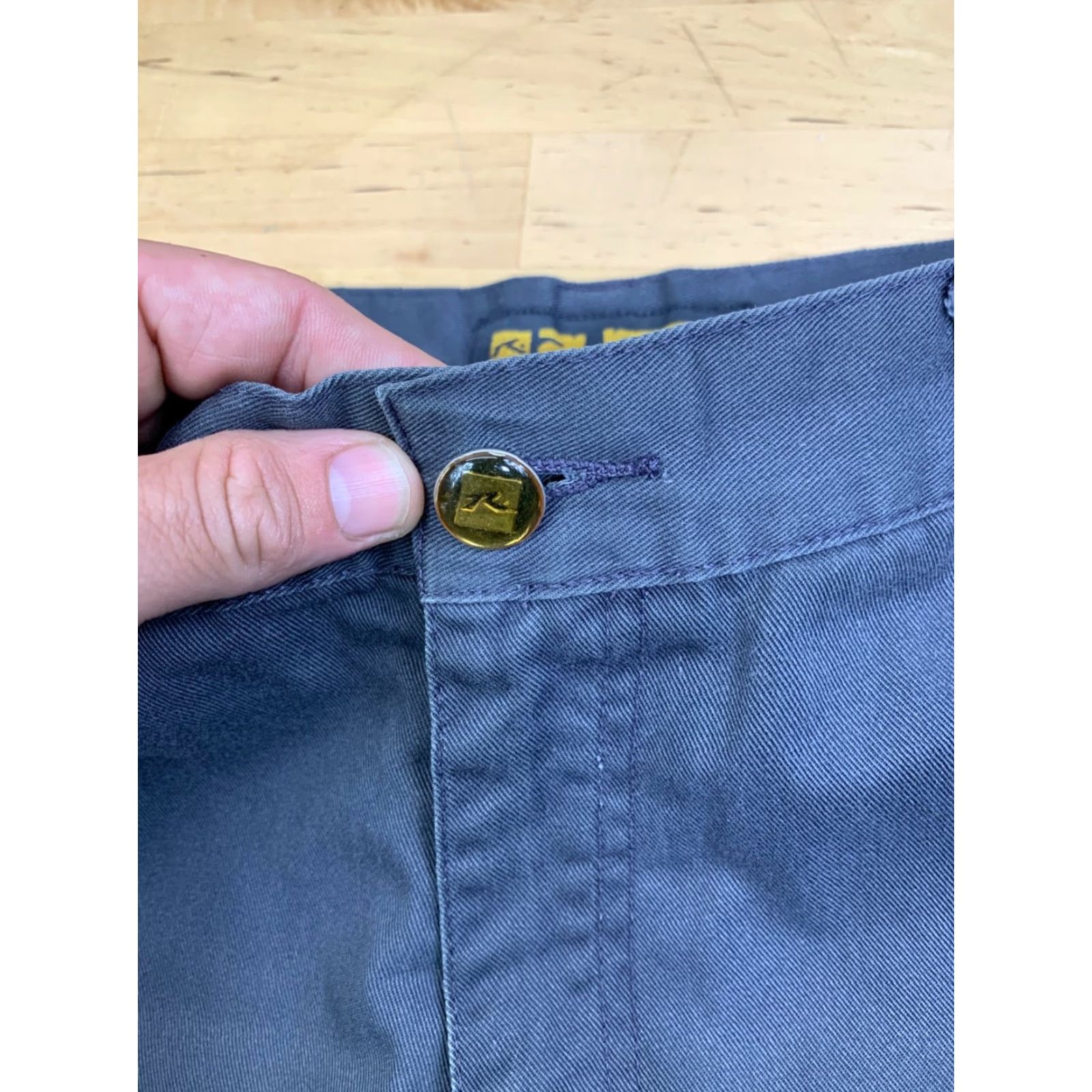 Rusty VINTAGE Rusty Cargo Shorts Men 33 Gray Cargo Short(s) Regular 33 in Gray Summer Casual Surf Skate 13017 Mens Size US 33 - 3 Thumbnail