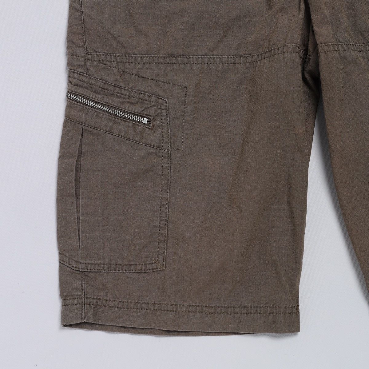 Nike Vintage Nike Cargo Shorts Size US 30 / EU 46 - 3 Thumbnail